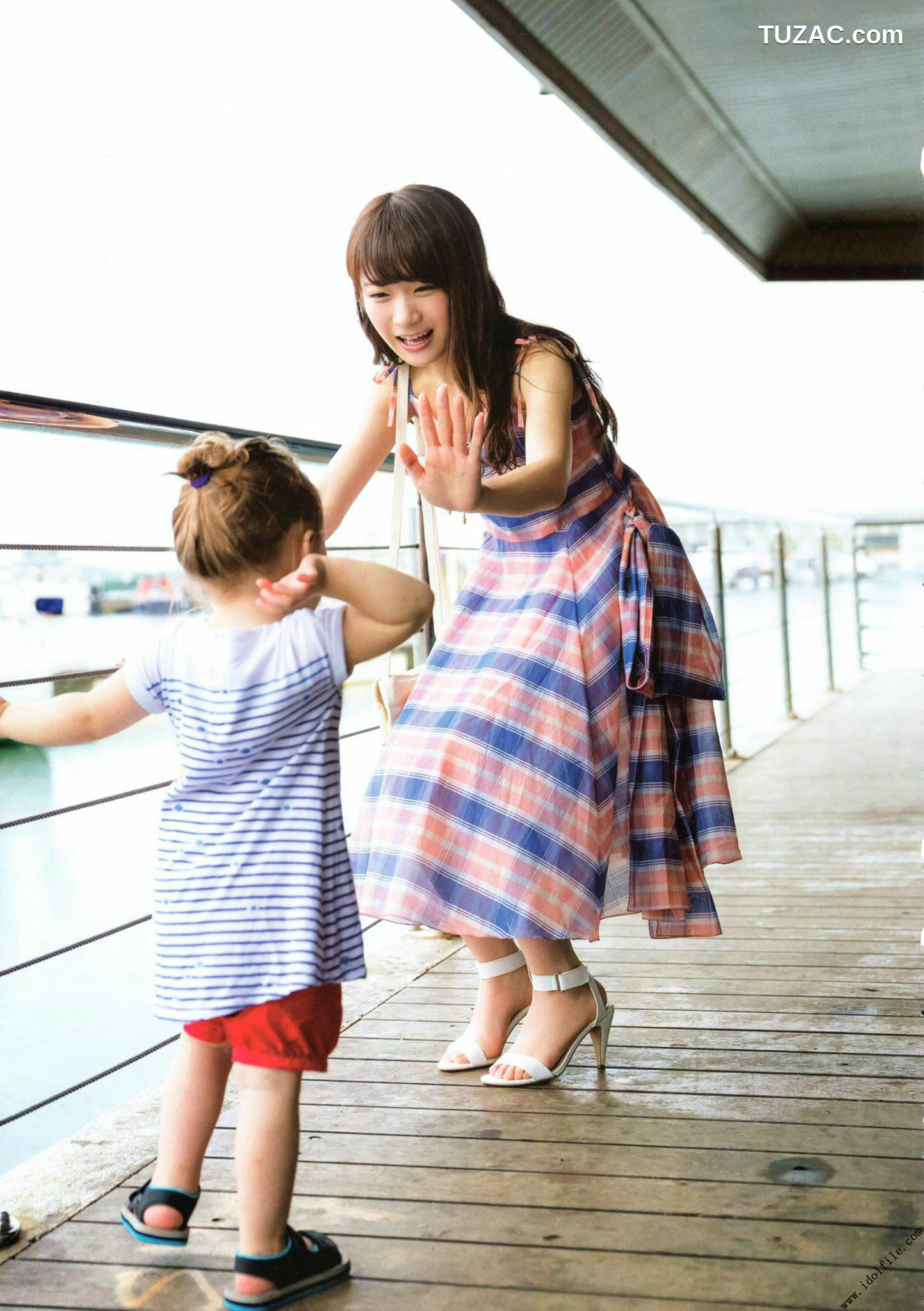 PB写真集_秋元真夏 1st《真夏の気圧配置》 写真集[145P]