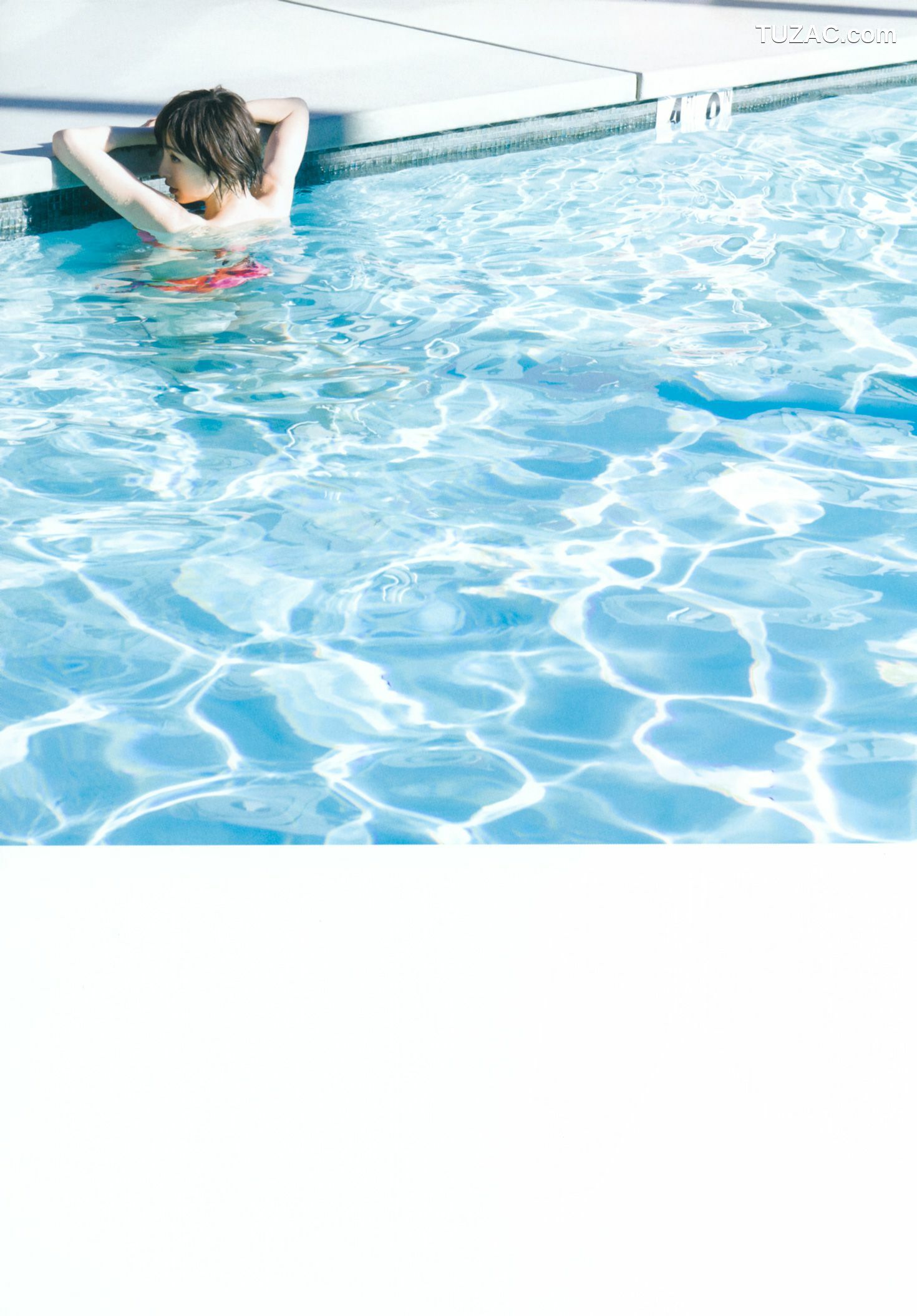 PB写真集_篠田麻里子《Memories》完全版 [245P]