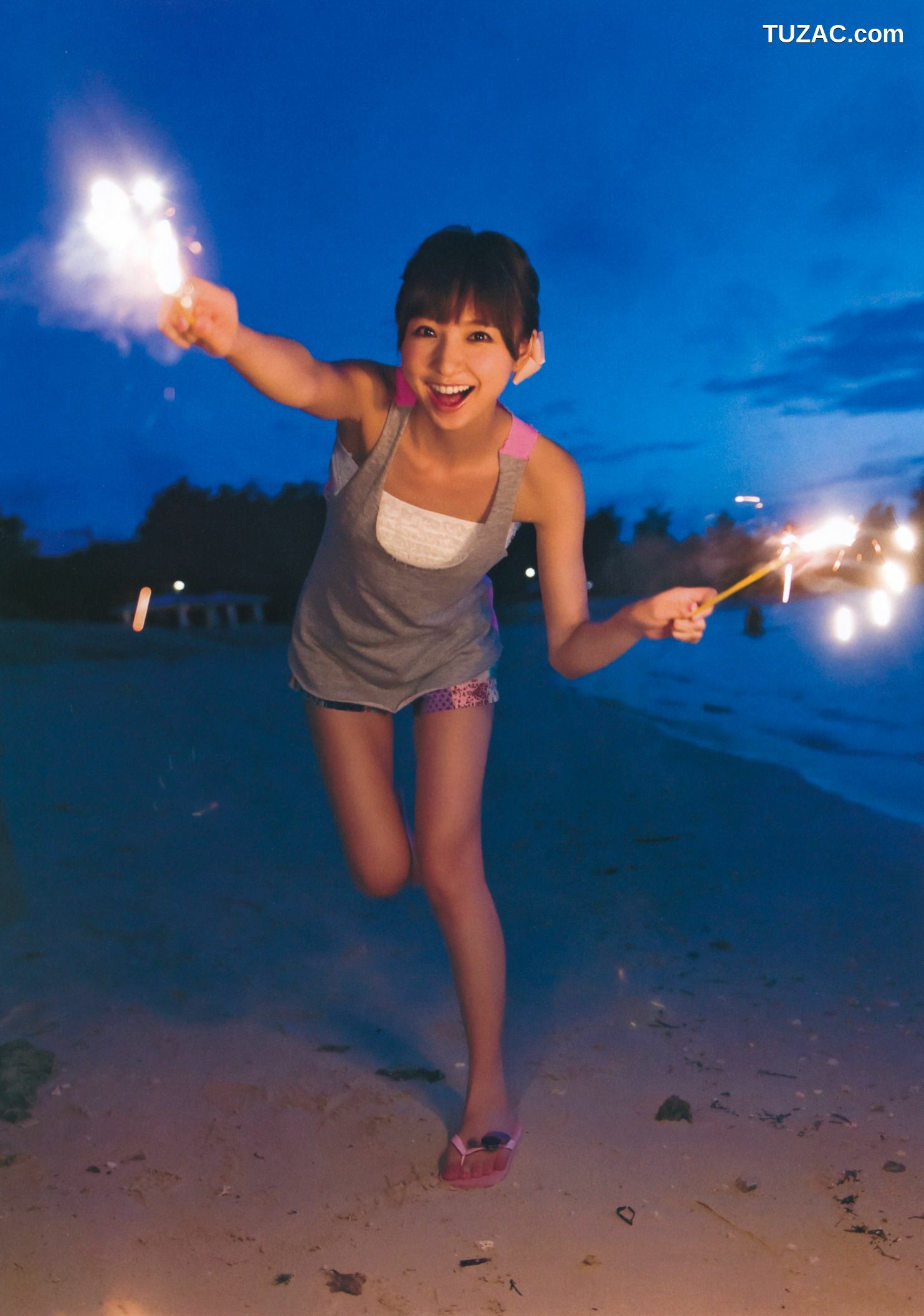 PB写真集_篠田麻里子《Memories》完全版 [245P]