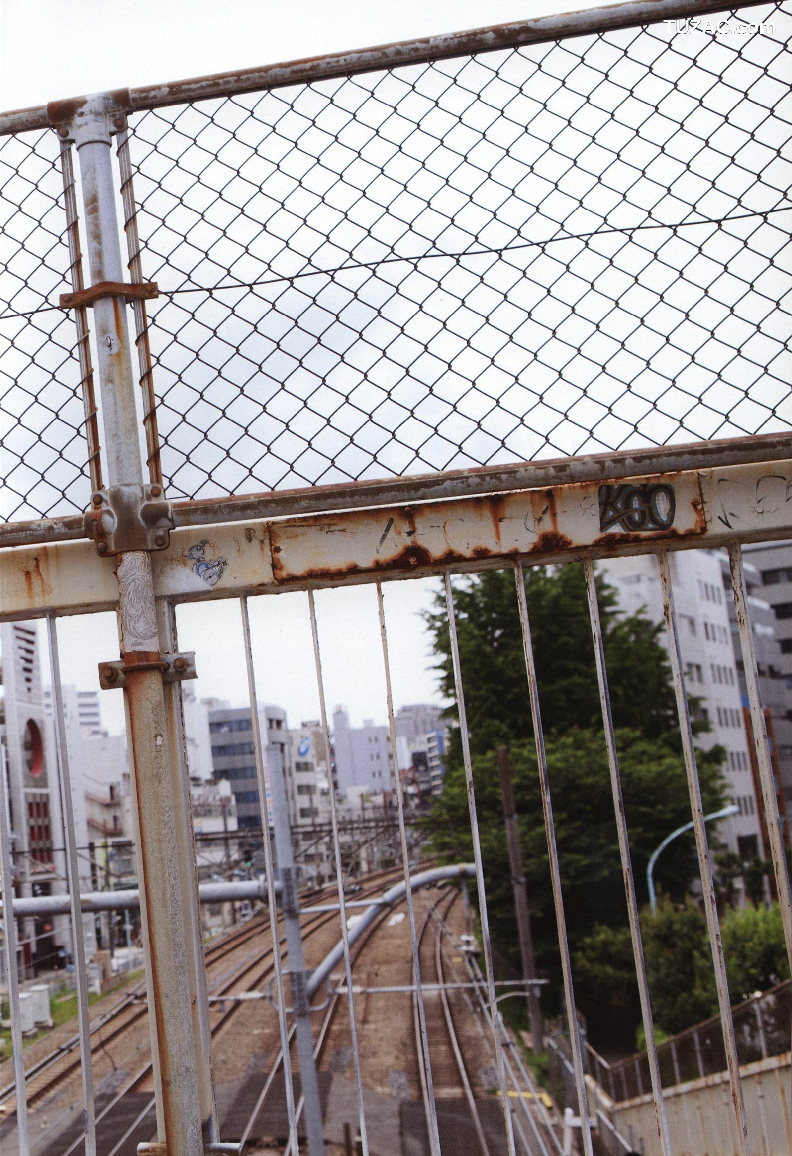 PB写真集_萩原舞《Mai 2(まい 2)》 写真集[83P]