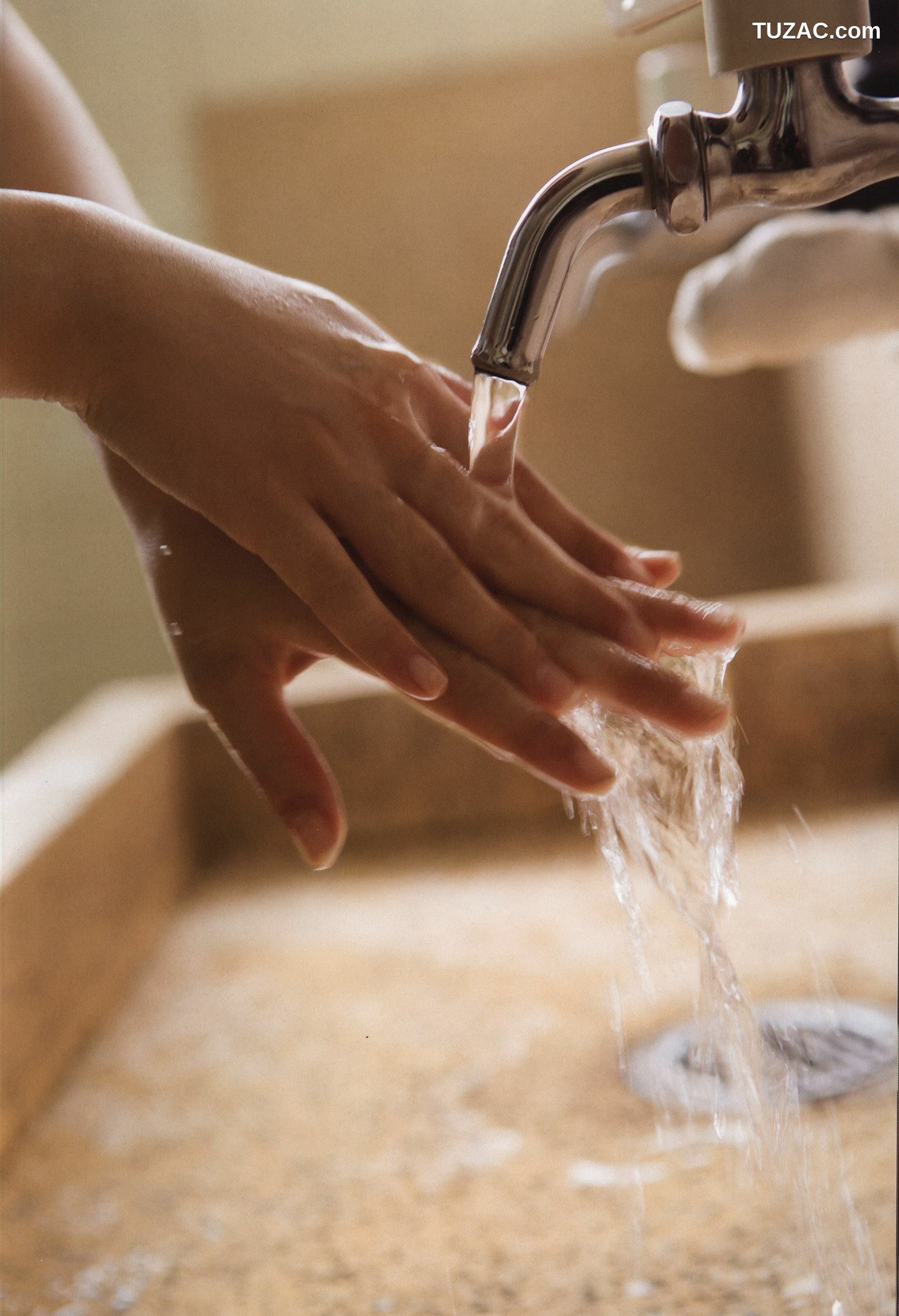 PB写真集_萩原舞《Mai 2(まい 2)》 写真集[83P]