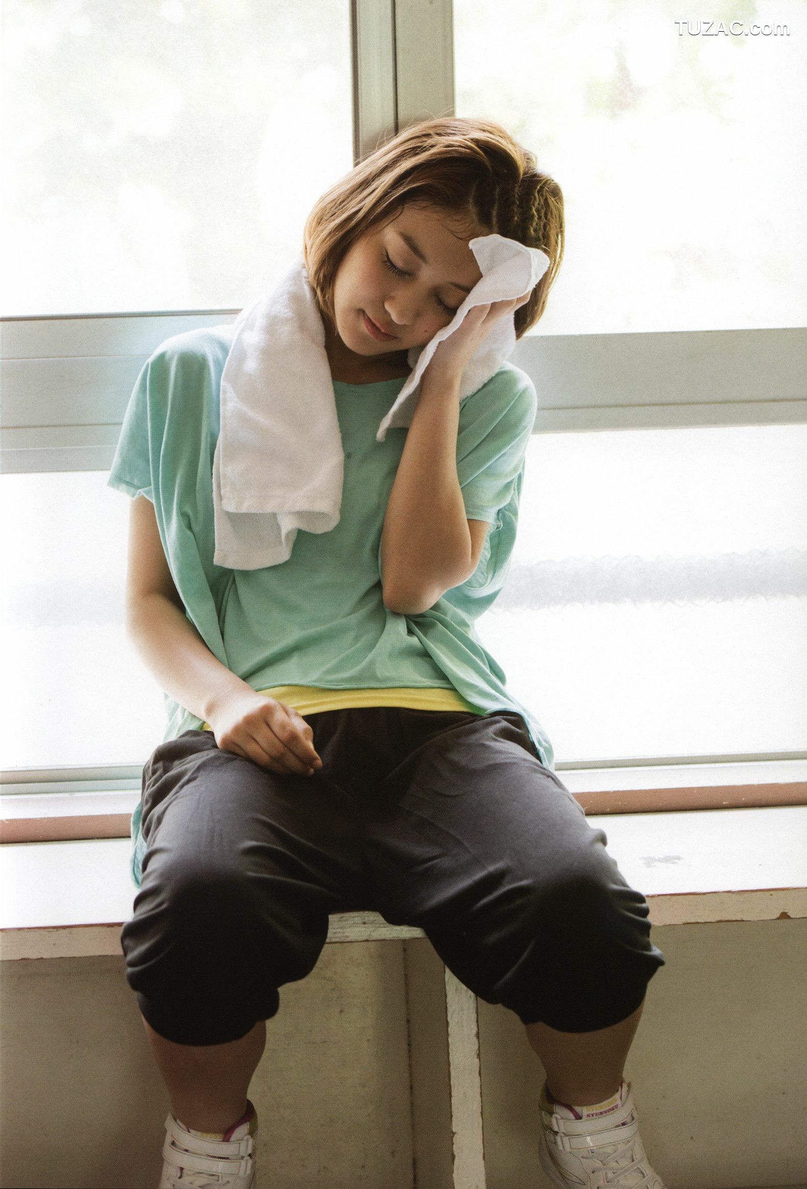 PB写真集_萩原舞《Mai 2(まい 2)》 写真集[83P]