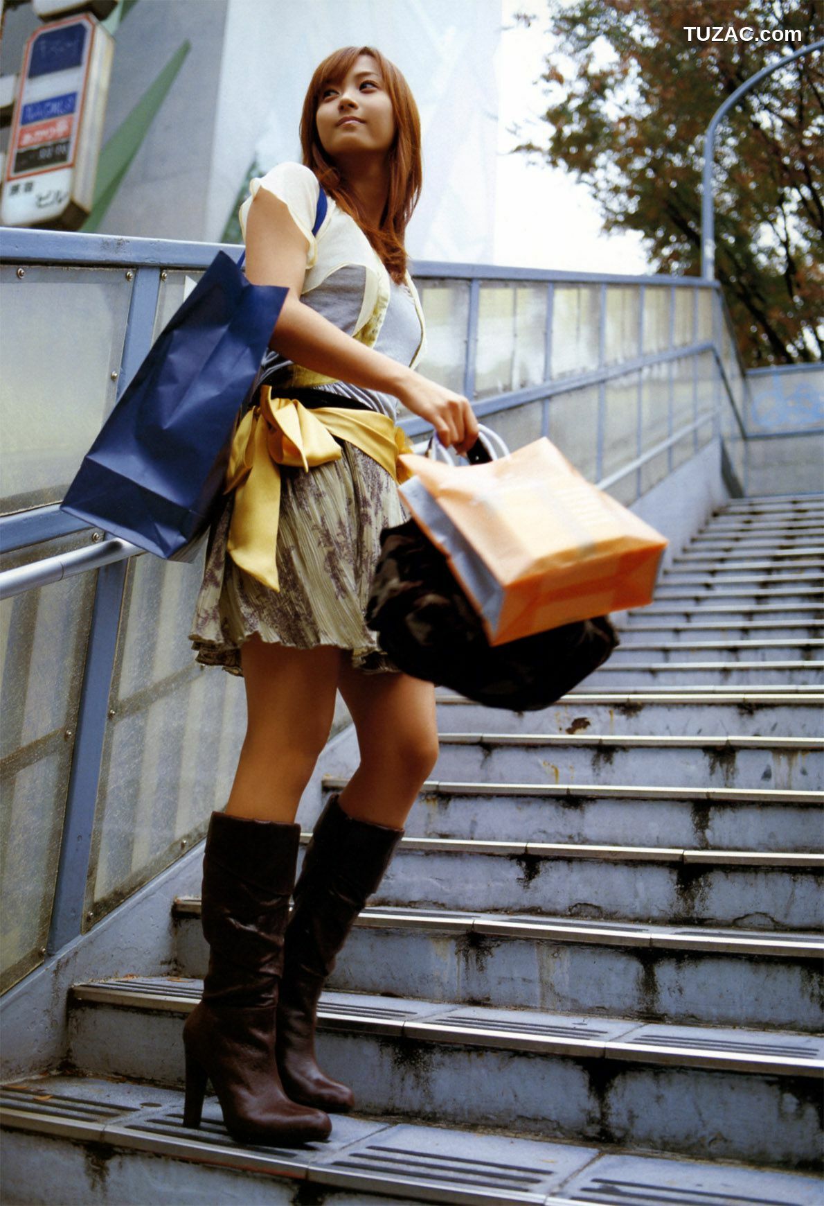 PB写真集_藤本美貴 《cheri（シェリー）》 写真集[73P]