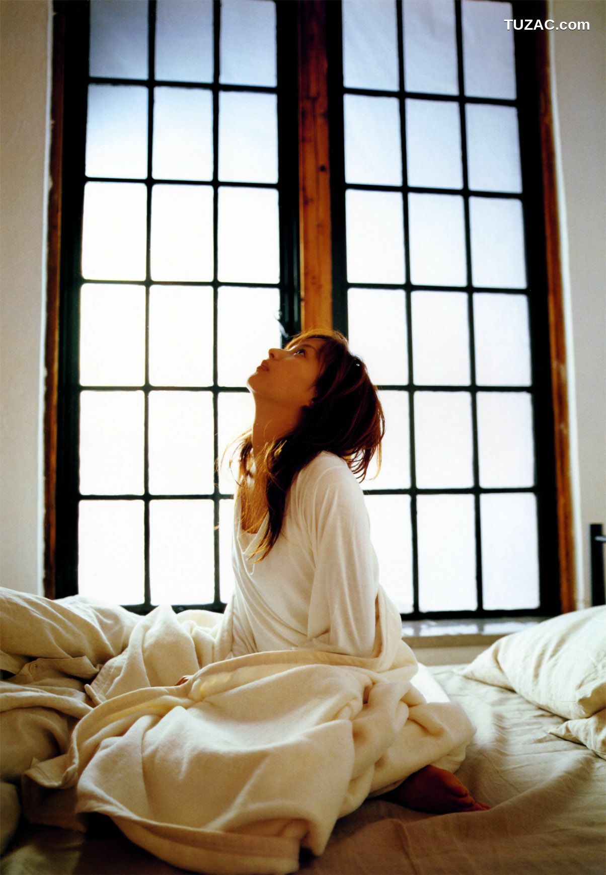 PB写真集_藤本美貴 《cheri（シェリー）》 写真集[73P]