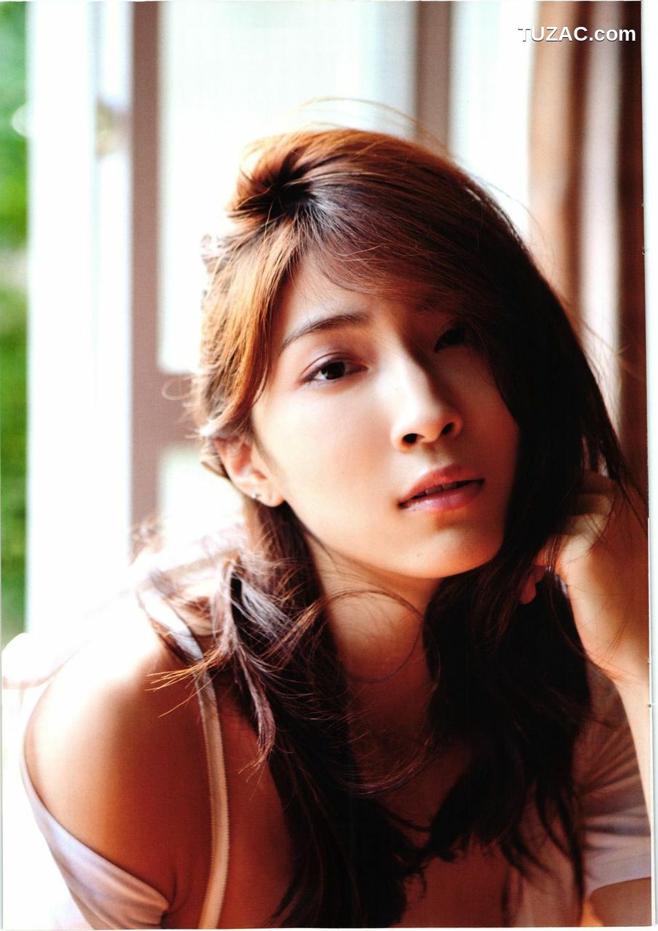 PB写真集_護あさな/河野麻奈 《ハダカノ女神》[80P]