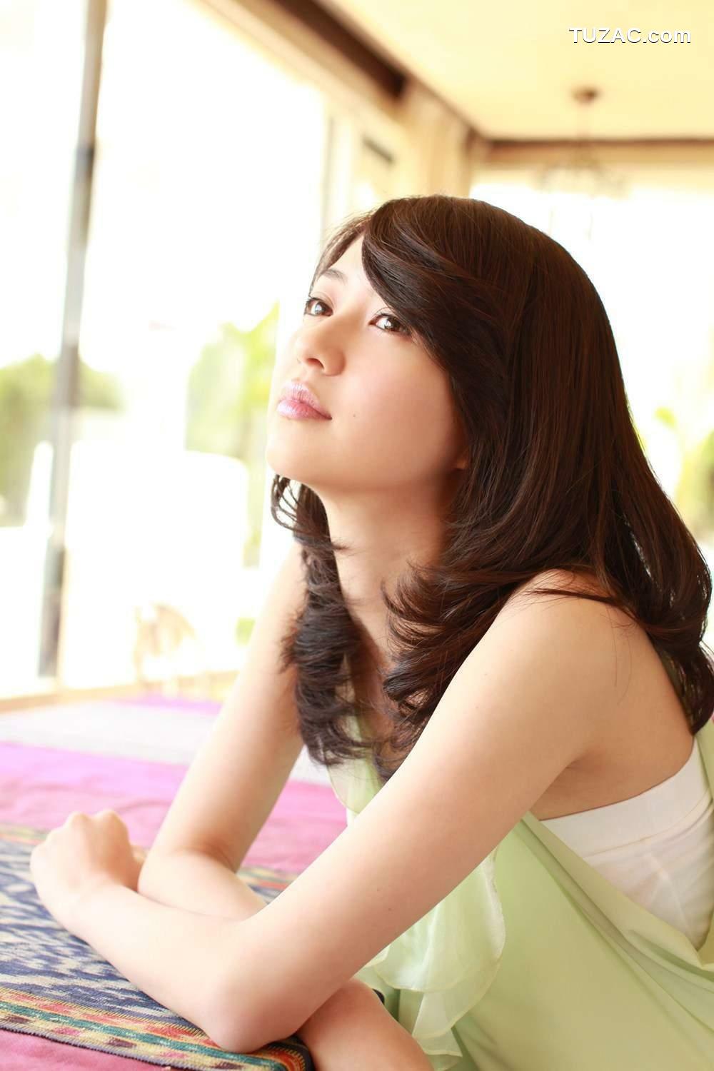 PB写真集_逢沢りな 《Colorful Days》 PB 写真集