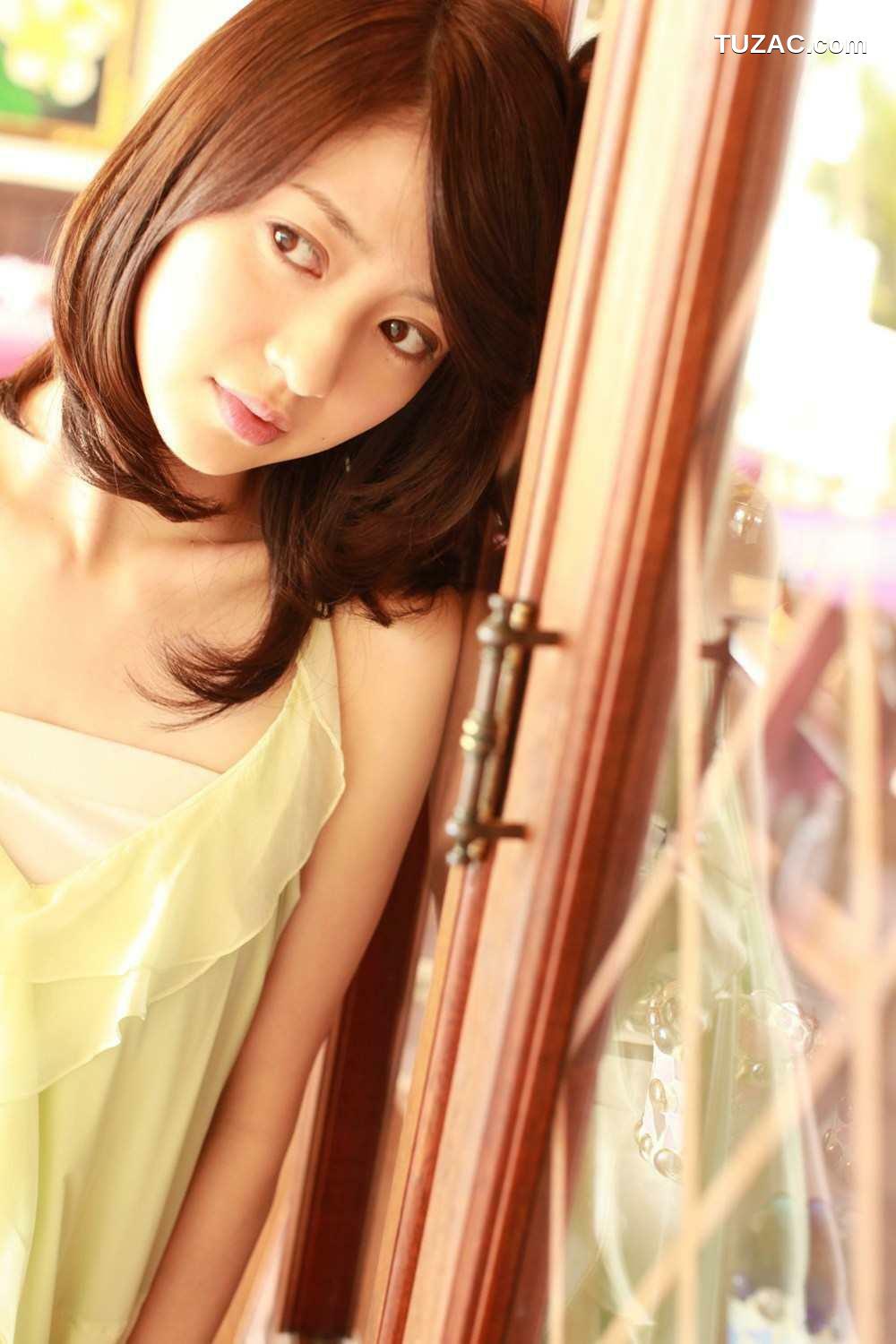 PB写真集_逢沢りな 《Colorful Days》 PB 写真集