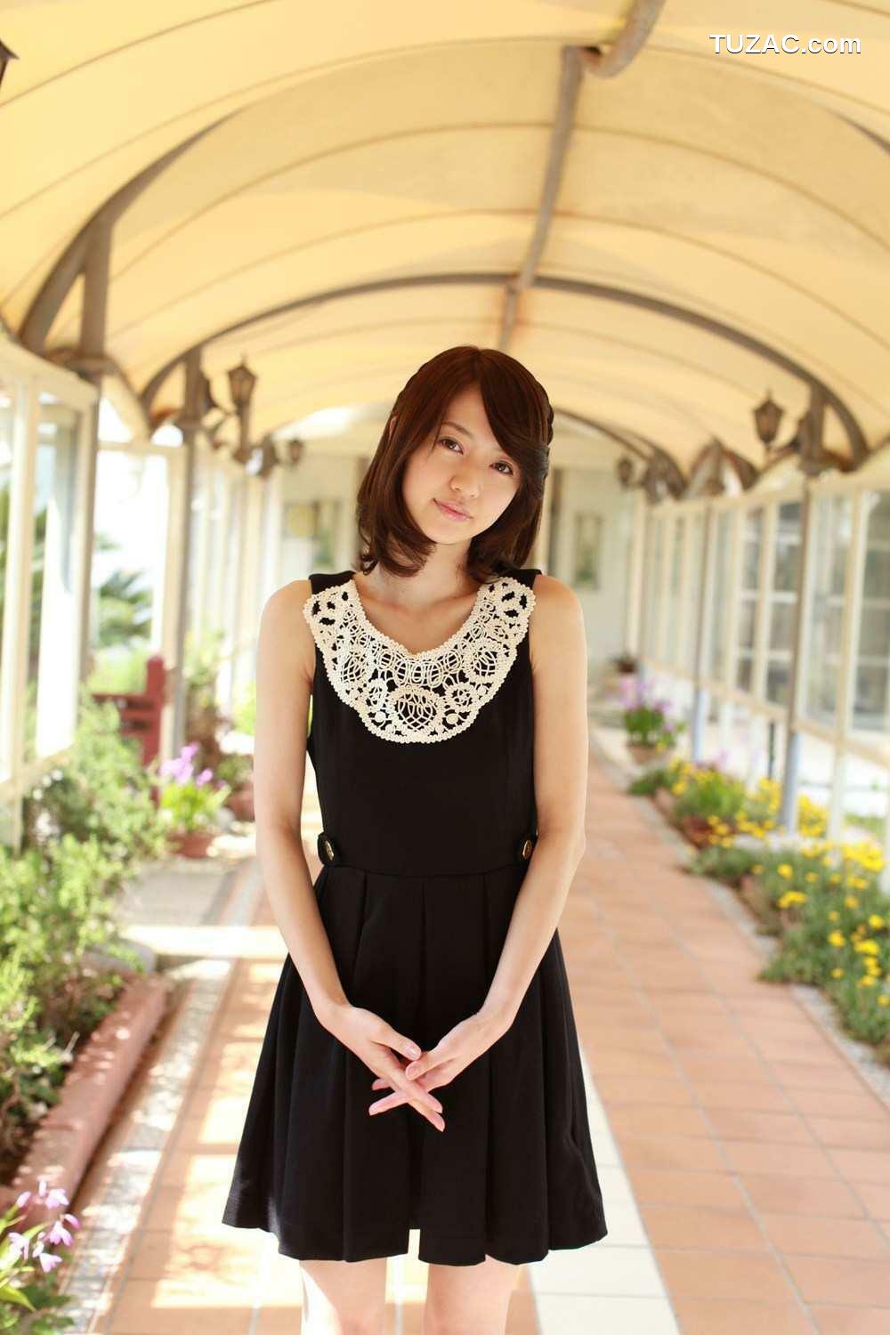 PB写真集_逢沢りな 《Colorful Days》 PB 写真集