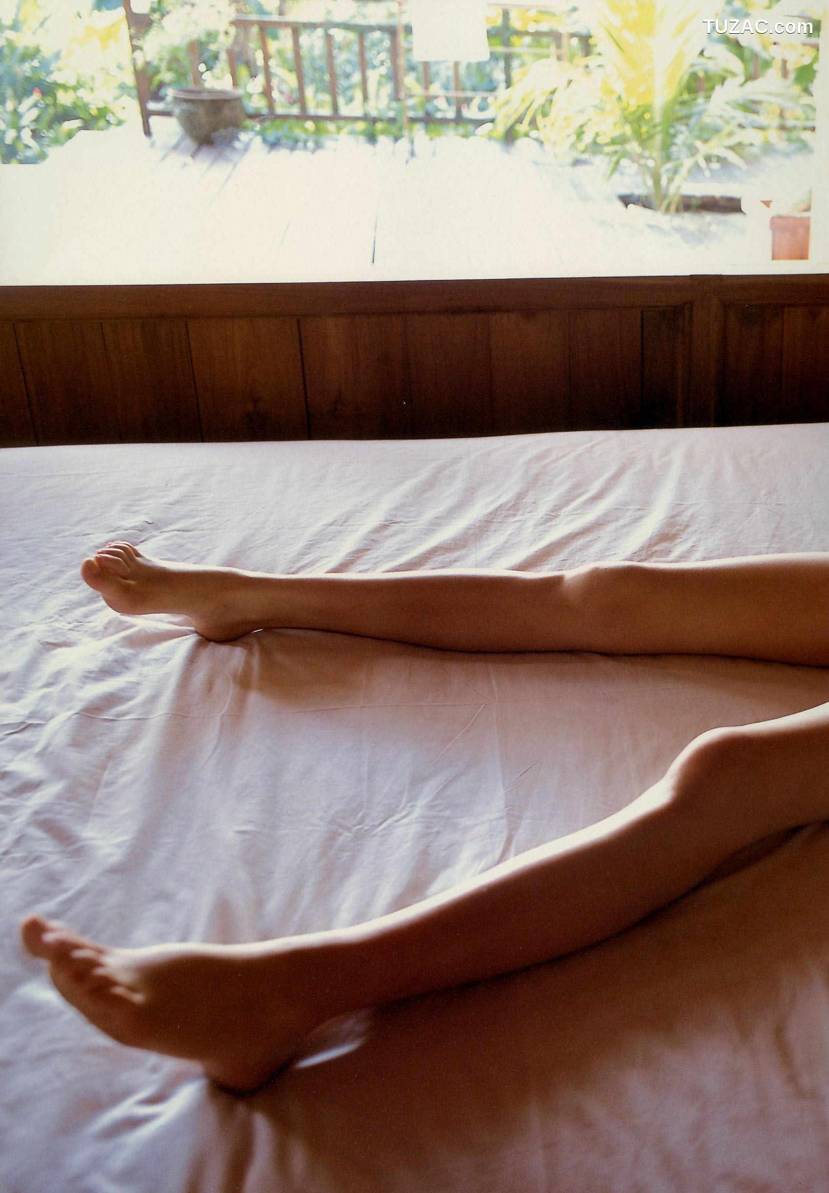 PB写真集_鈴木茜《LoliCat》 写真集[97P]