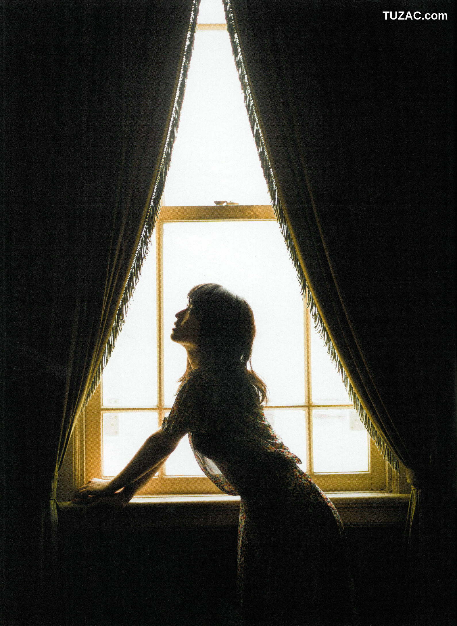 PB写真集_長濱ねる/长滨宁琉 1st《ここから》 写真集[123P]