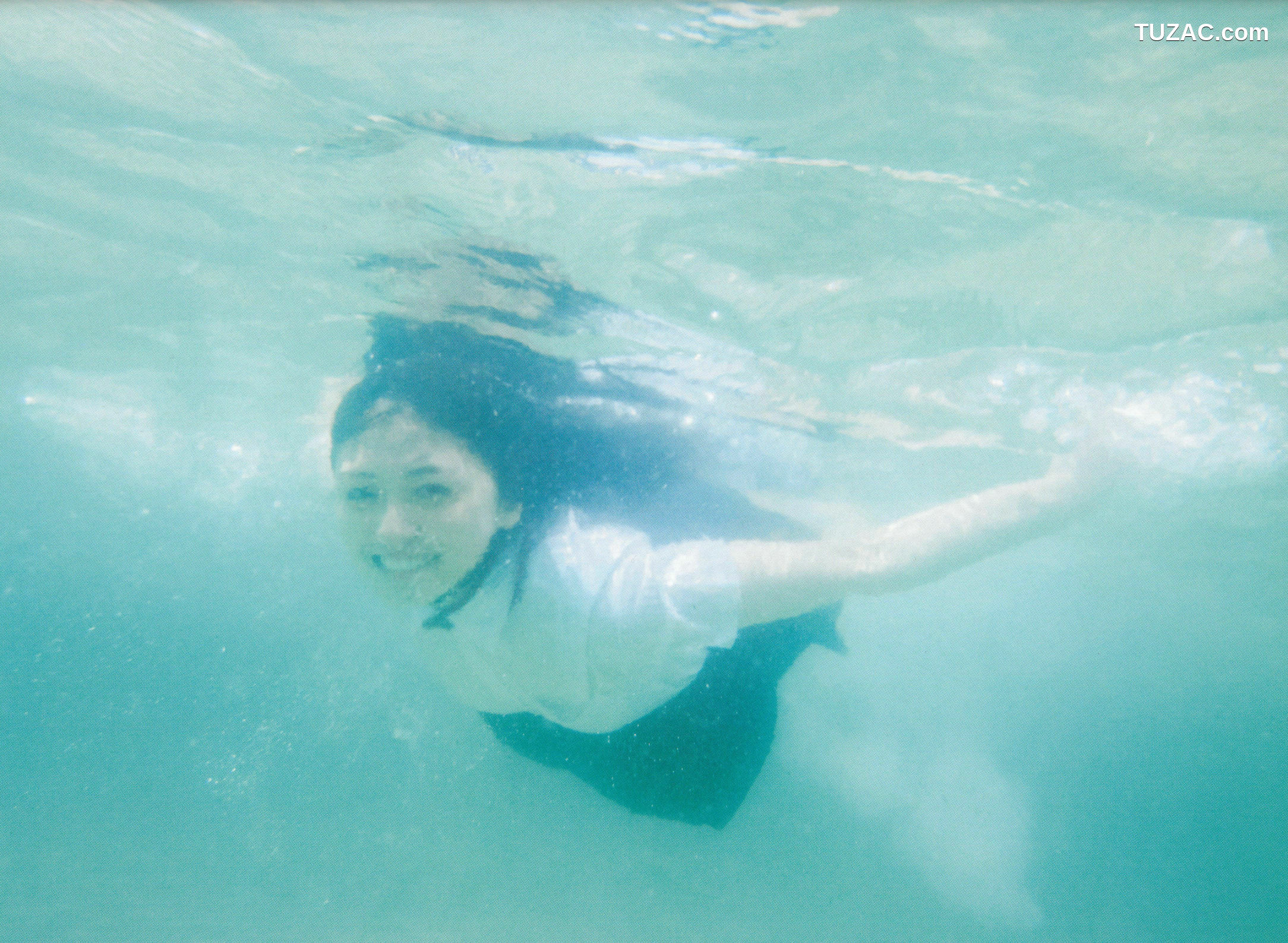 PB写真集_長濱ねる/长滨宁琉 1st《ここから》 写真集[123P]