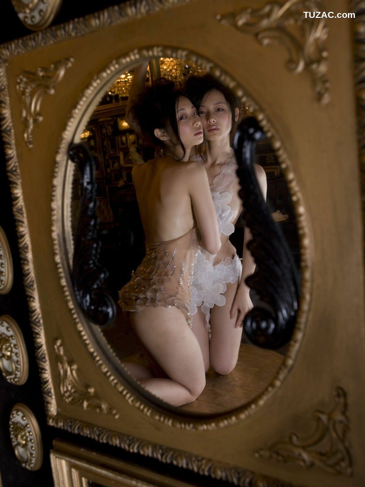 Sabra_ 看護ドルの双子姐妹 写真集[40P]