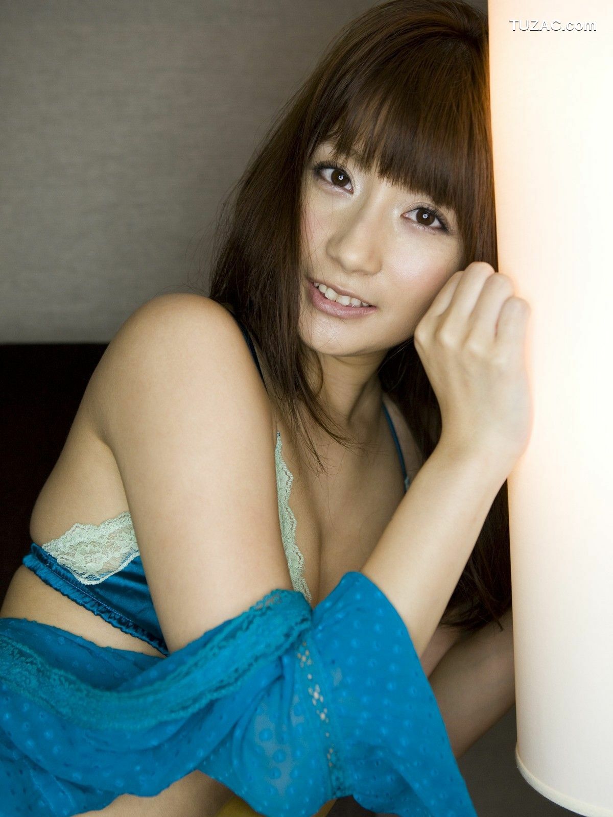 Sabra_中川杏奈《マスク少女》写真集 [40P]