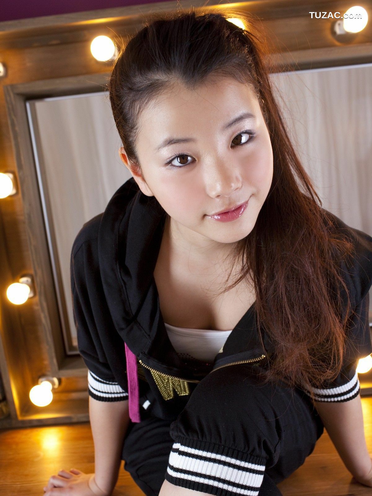 Sabra_仓田瑠夏《Look at Ruka》 写真集 COVER GIRL [100P]