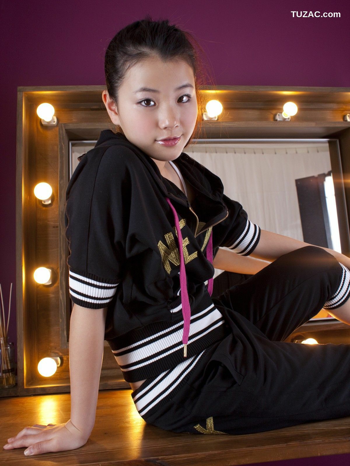 Sabra_仓田瑠夏《Look at Ruka》 写真集 COVER GIRL [100P]