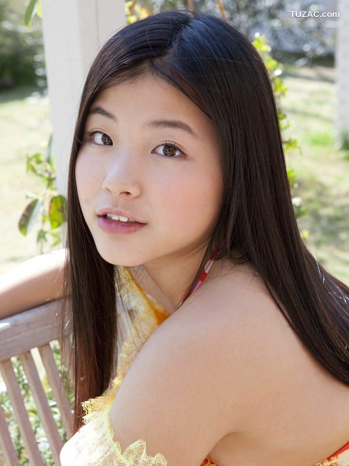 Sabra_倉田瑠夏《Look at Ruka 2》 写真集 Strictly Girls [40P]