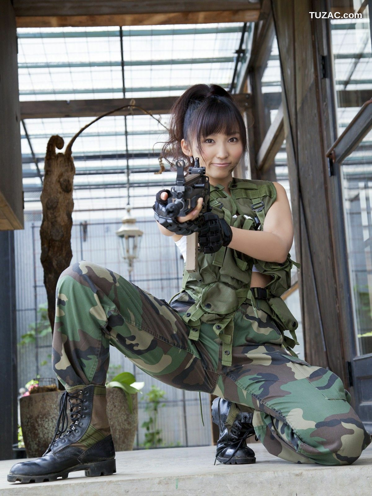 Sabra_吉木りさ《OFFENSE &amp;amp; DEFENSE》 写真集 Cover Girl [100P]