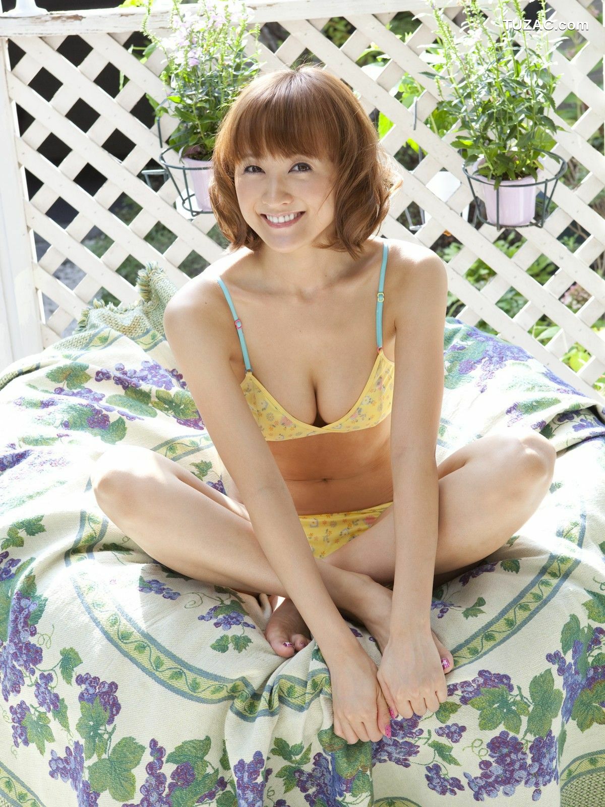 Sabra_小松彩夏《Short hair doll》 写真集 COVER GIRL [100P]