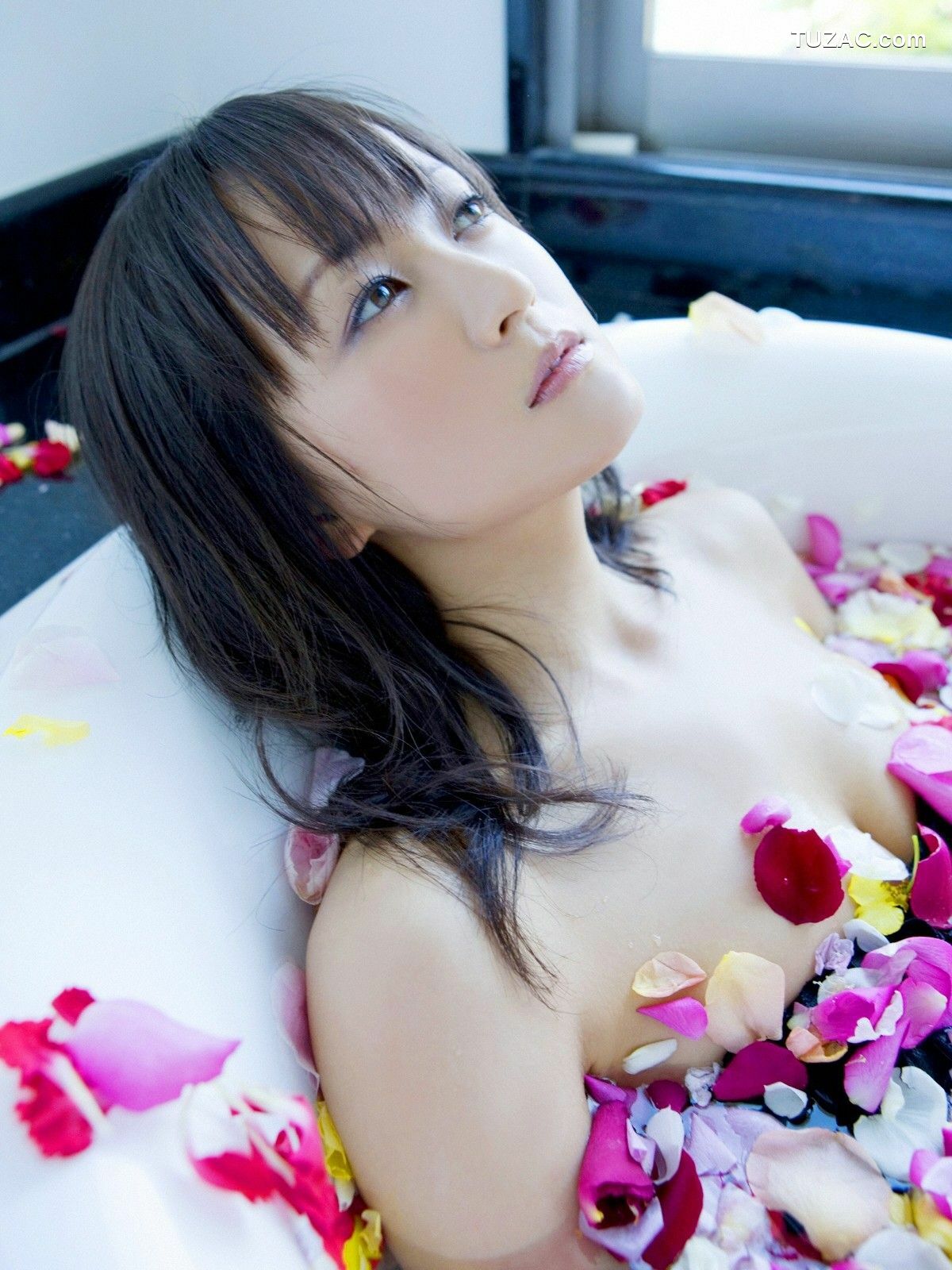Sabra_小松彩夏《THE PRIME OF WOMANHOOD》 写真集 [100P]