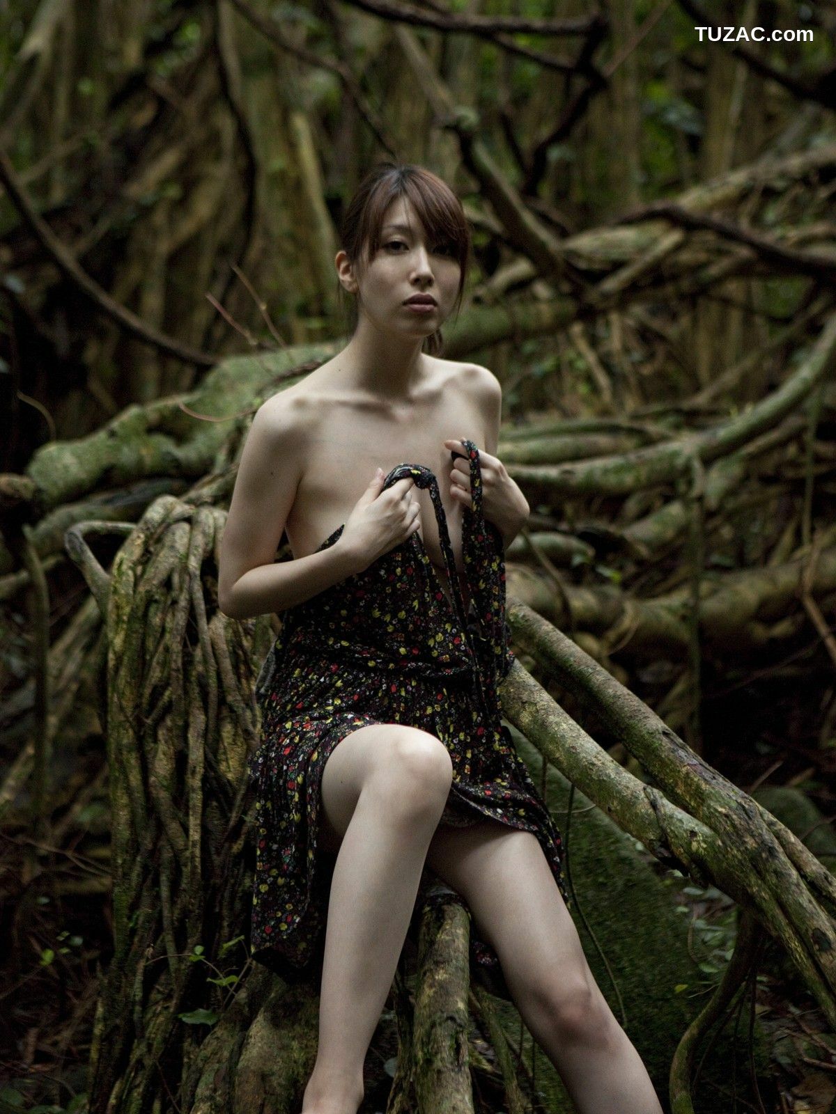 Sabra_小林恵美 《INNER FOREST》 写真集 COVER GIRL [100P]