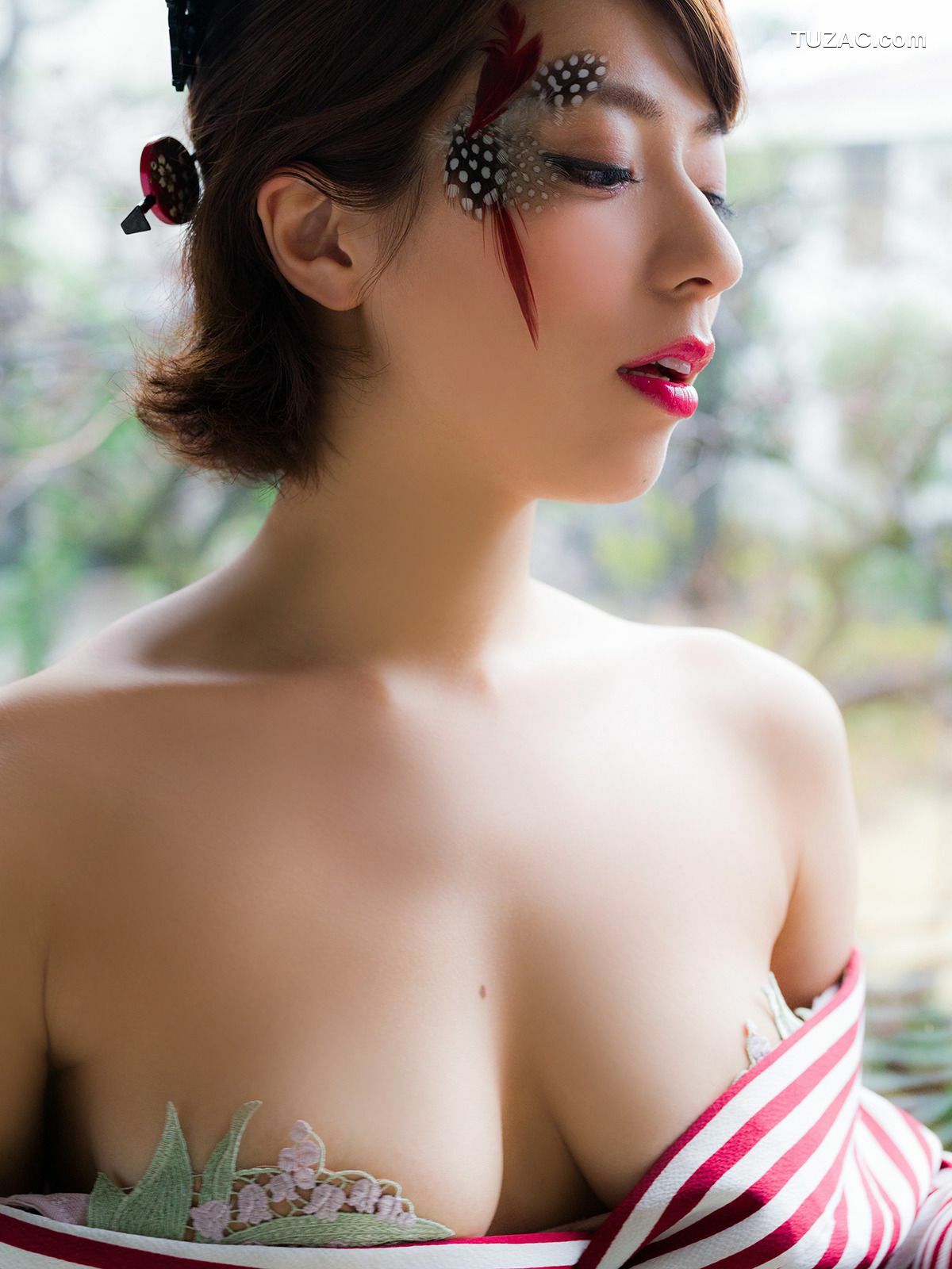 Sabra_小瀬田麻由『祝新元号! コセタサーカス!!』 Cover Girl 写真集[100P]