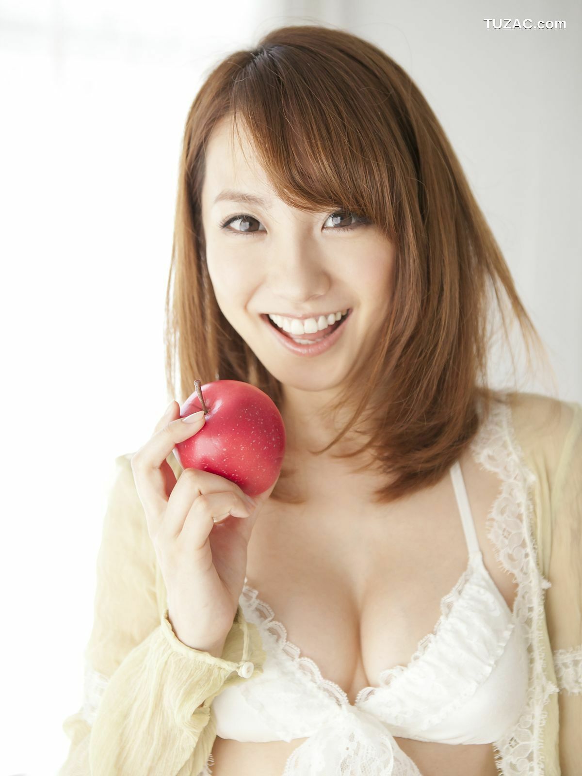 Sabra_山本梓 《JUICY FRUIT》 写真集 Cover Girl [100P]