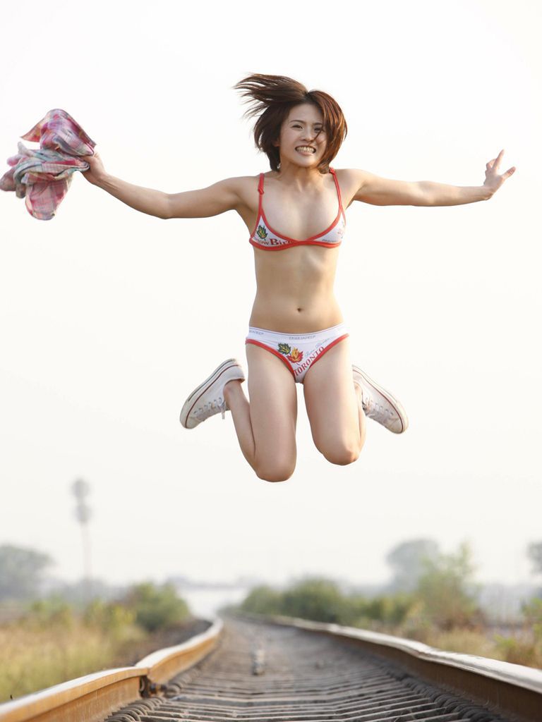 Sabra_浅井未来《SKY-HI》写真集 [80P]