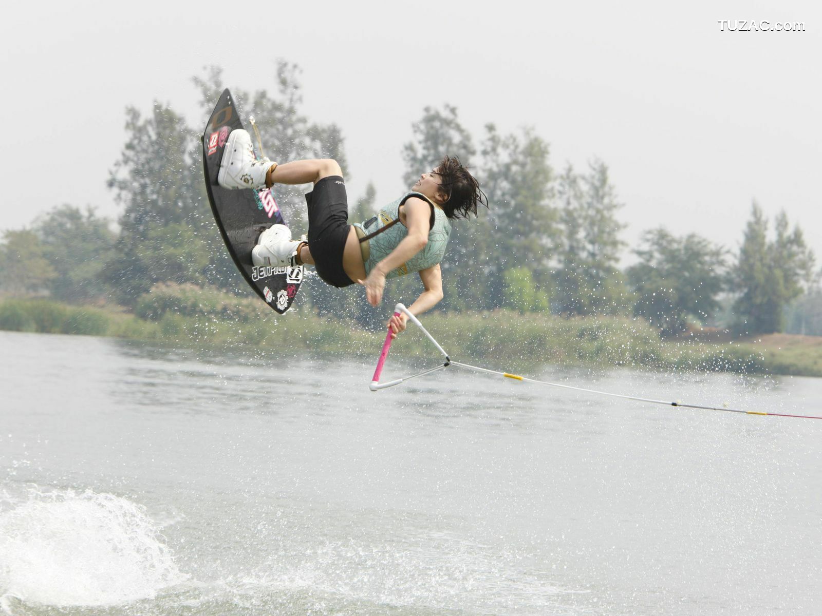 Sabra_浅井未来《SKY-HI》写真集 [80P]