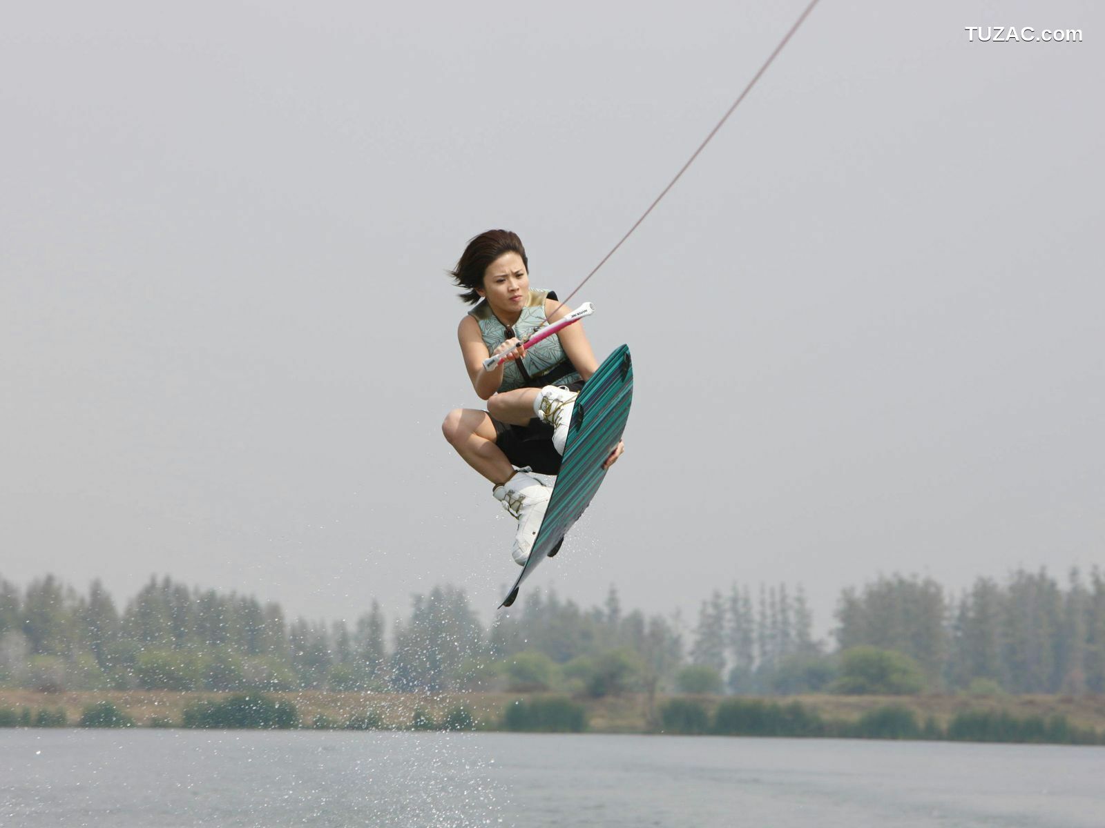 Sabra_浅井未来《SKY-HI》写真集 [80P]