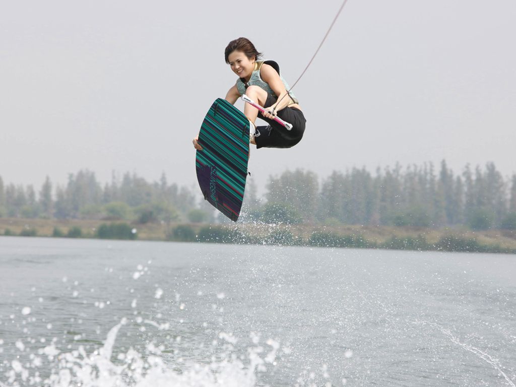 Sabra_浅井未来《SKY-HI》写真集 [80P]