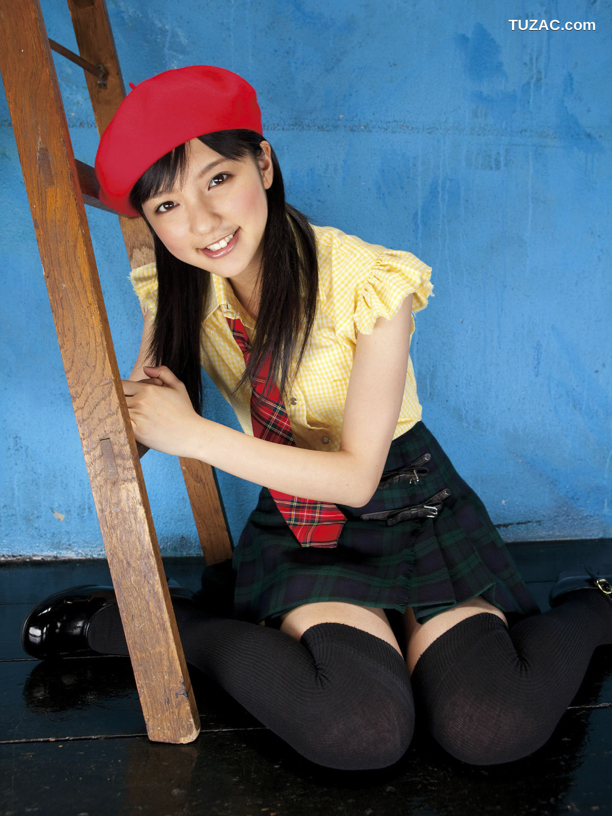 Sabra_真野恵里菜 《Autumn Breeze》 strictly girls 写真集[40P]