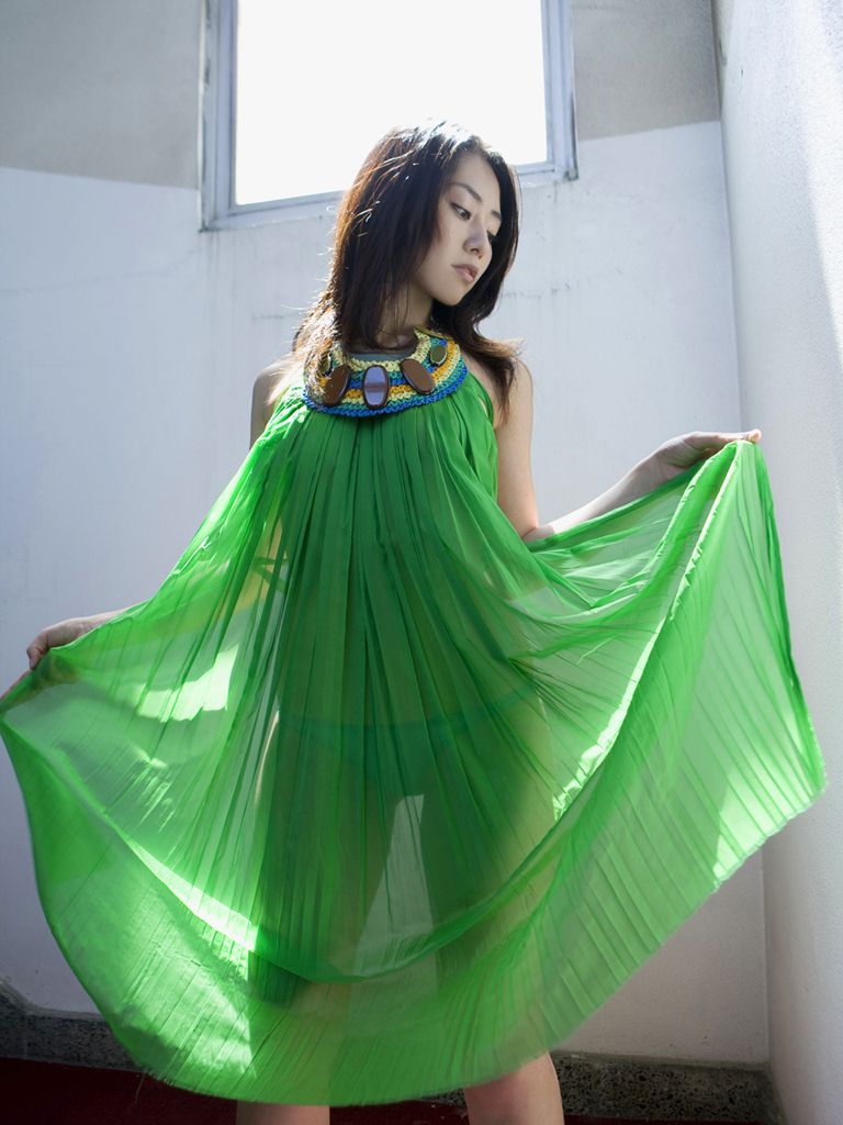 Sabra_谷桃子《Betty Blue》写真集 [80P]