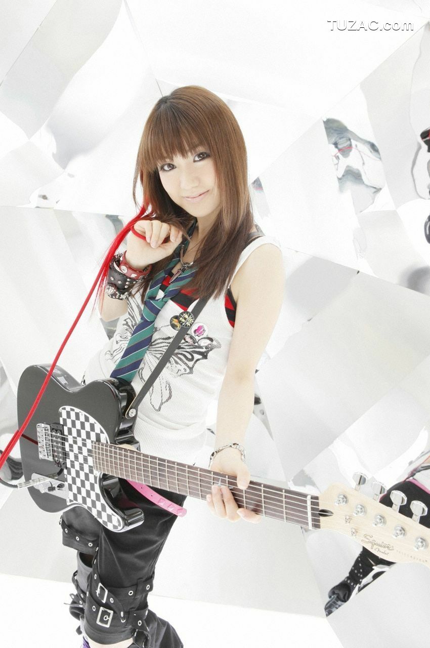 VYJ_AKB48《WORLD GIRLS》 写真集[37P]