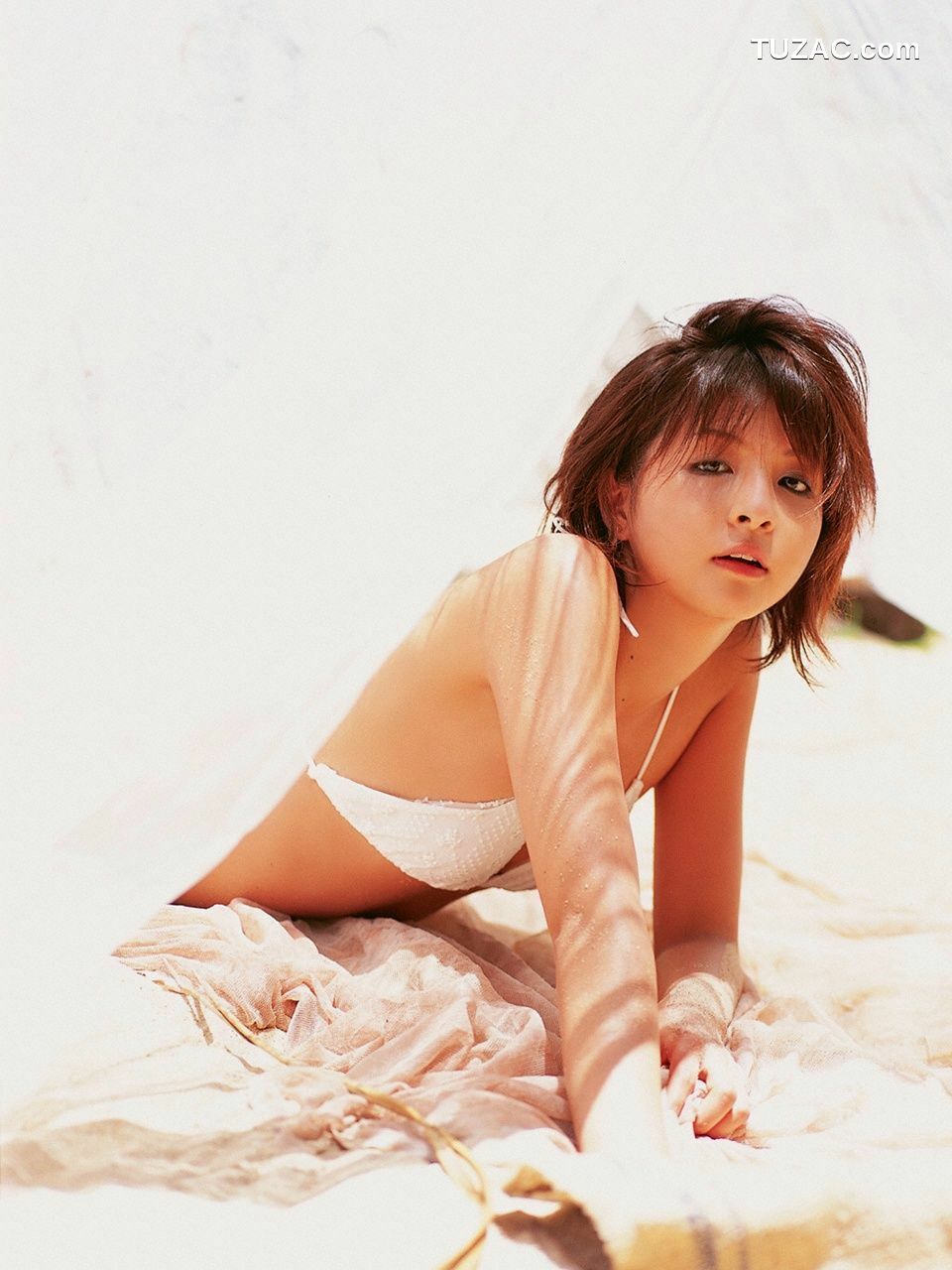 VYJ_長崎莉奈《LIGHT IN THE NATURE》 写真集[96P]