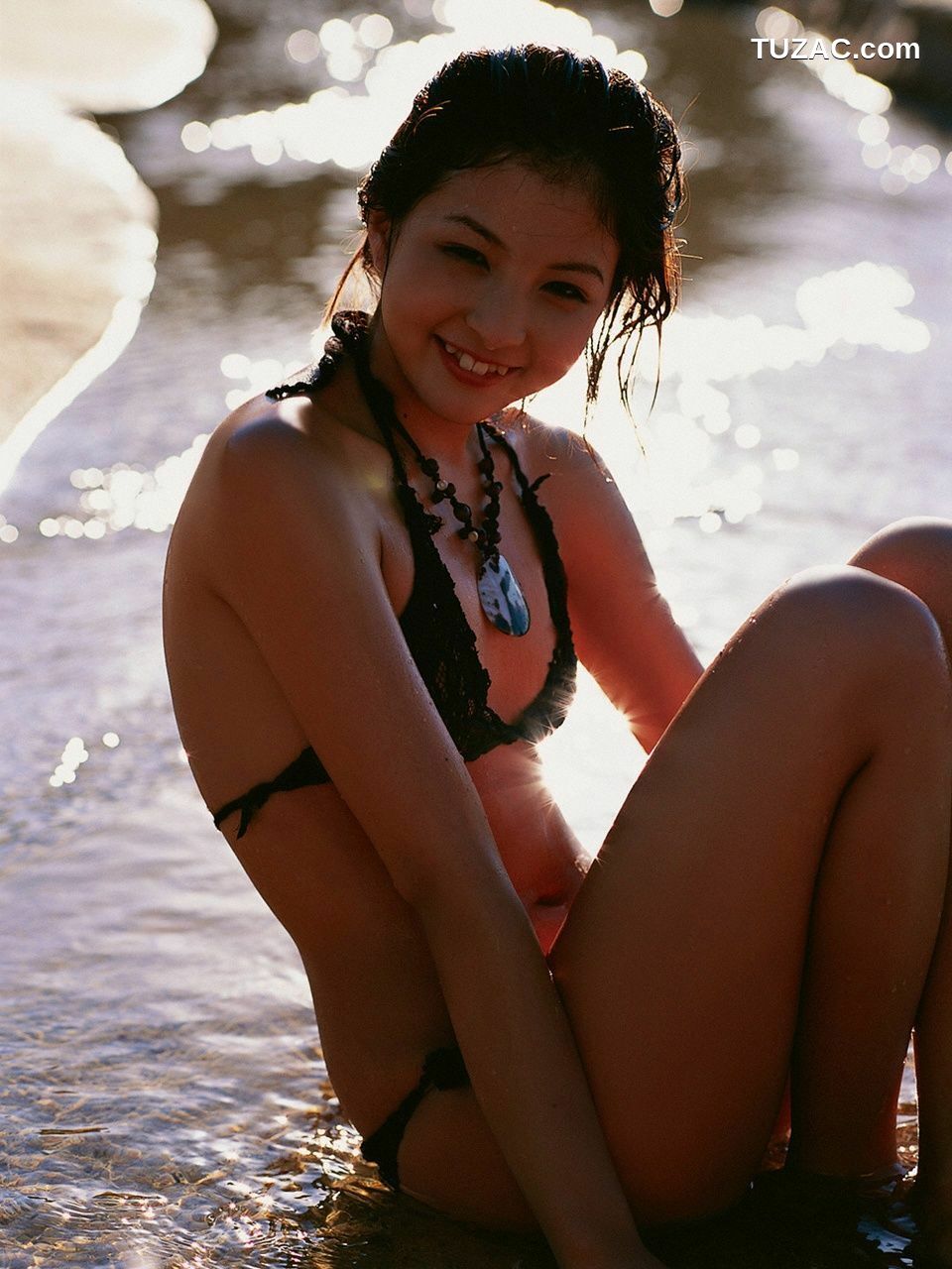 VYJ_長崎莉奈《LIGHT IN THE NATURE》 写真集[96P]