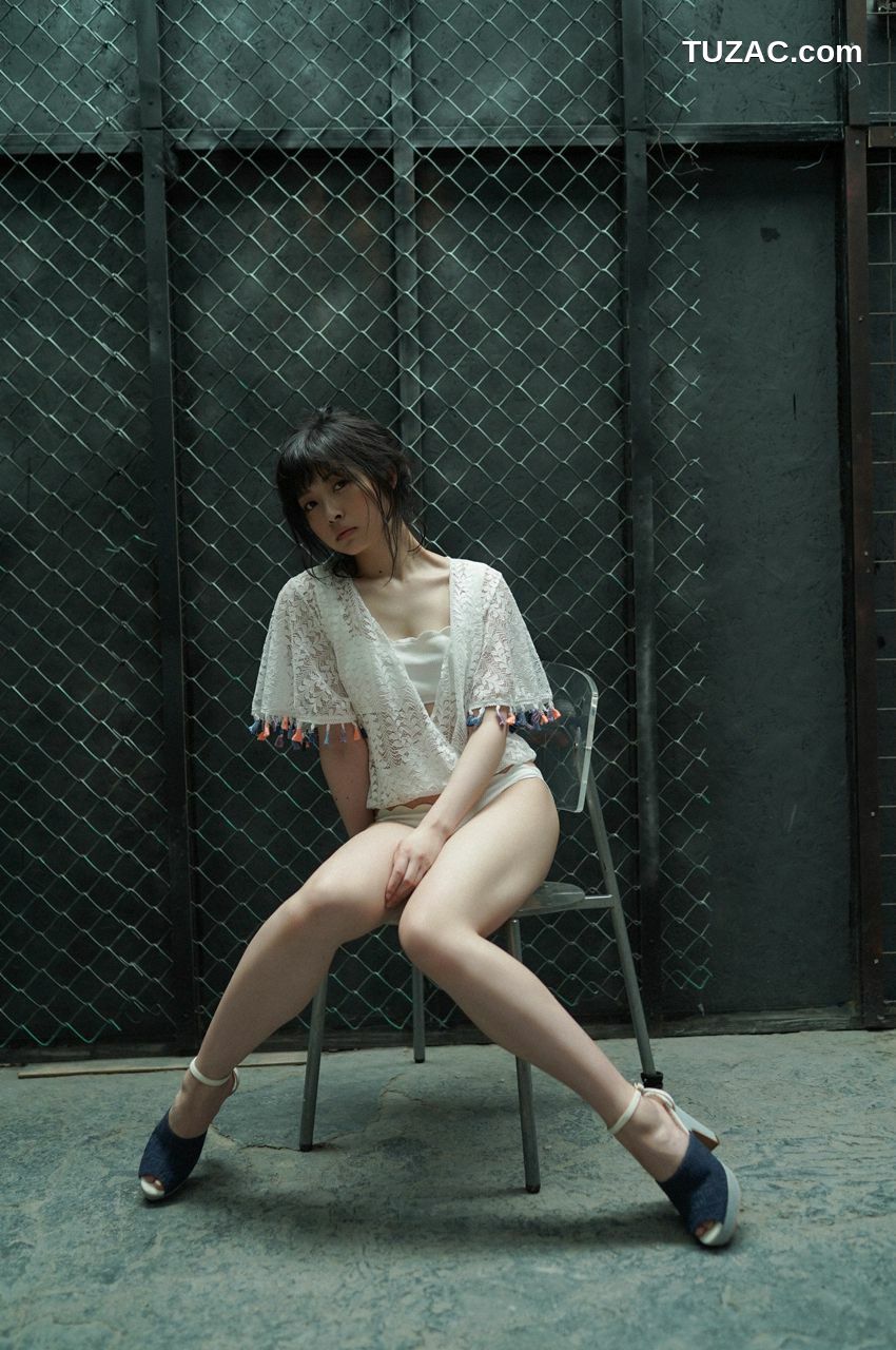 WPB写真_吉岡茉祐「First Gravure for a Voice Actress」 Extra EX726 写真集[75P]