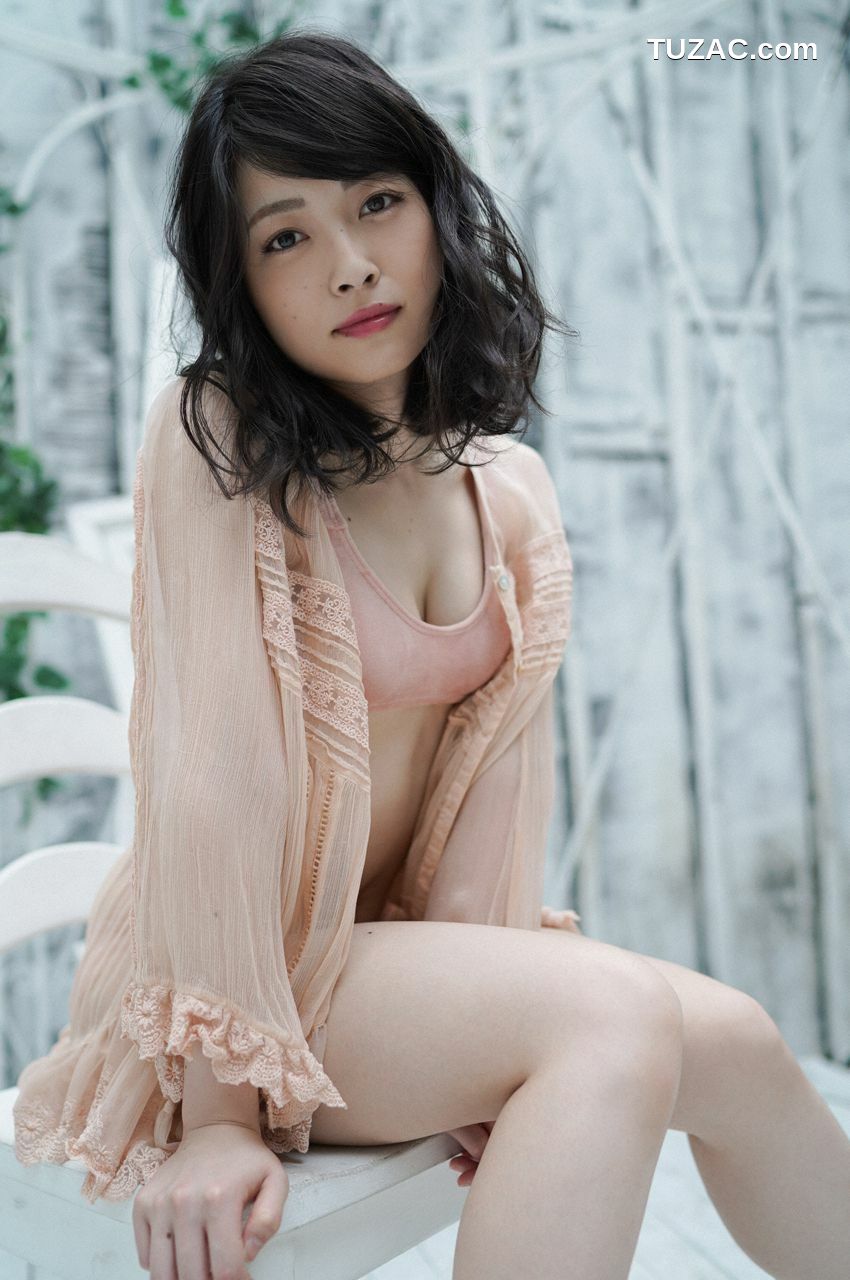WPB写真_吉岡茉祐「First Gravure for a Voice Actress」 Extra EX726 写真集[75P]