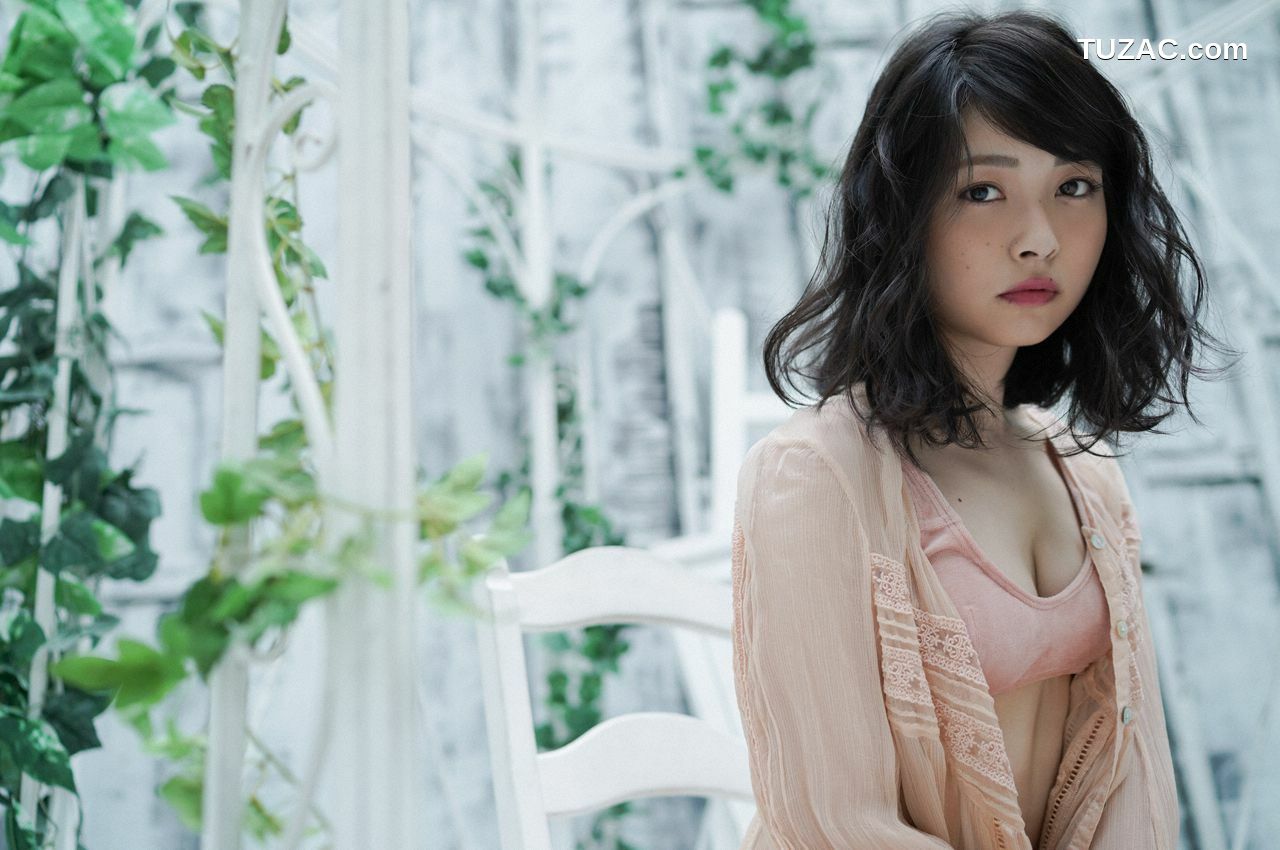 WPB写真_吉岡茉祐「First Gravure for a Voice Actress」 Extra EX726 写真集[75P]