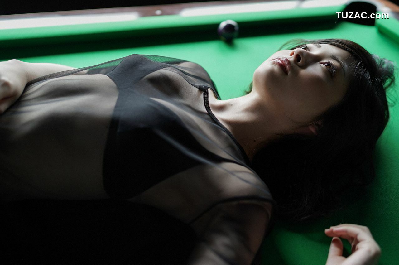 WPB写真_吉岡茉祐「First Gravure for a Voice Actress」 Extra EX726 写真集[75P]