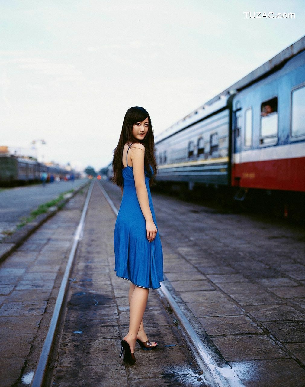 WPB写真_小松彩夏 Ayaka Komatsu No.92 写真集[110P]