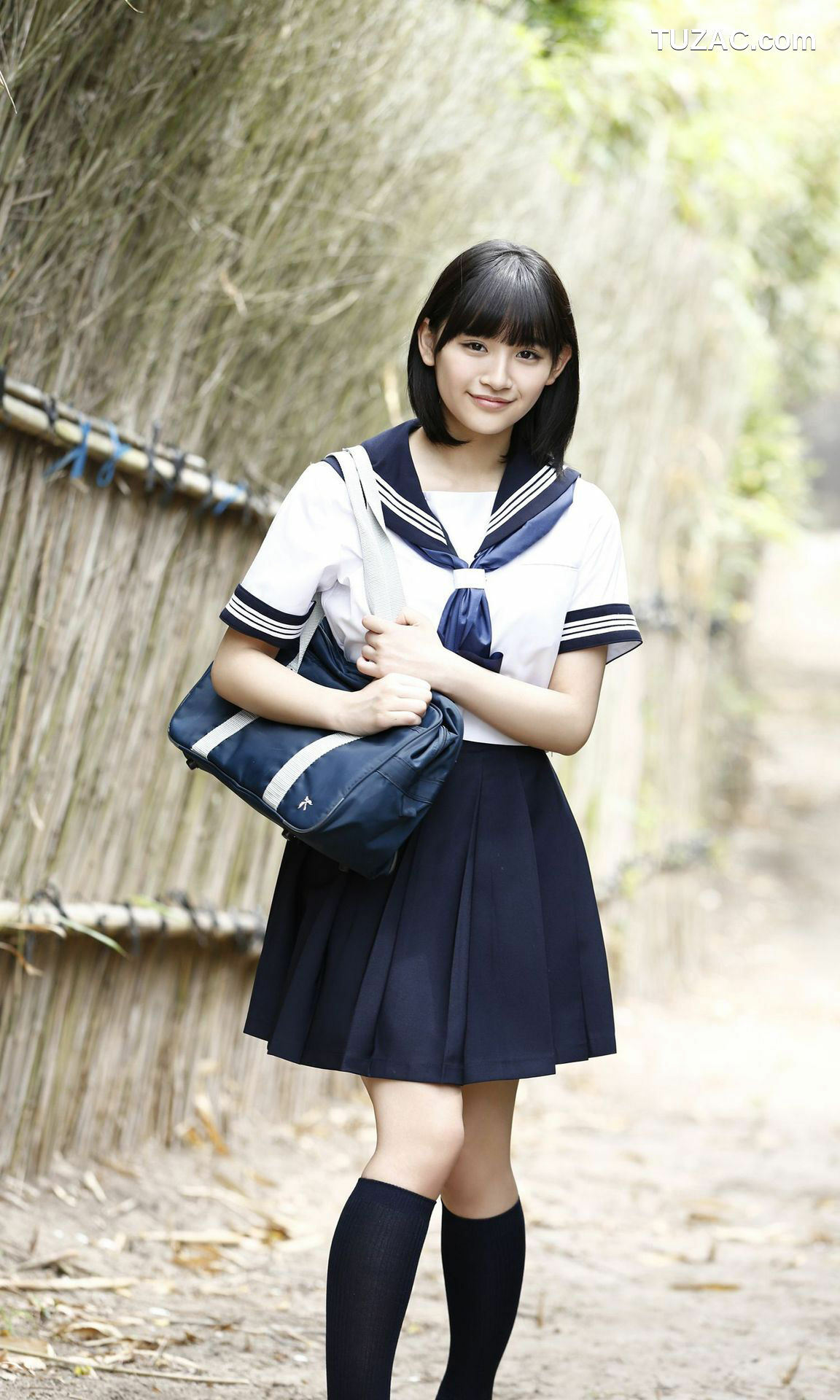 WPB写真_浅川梨奈「始まり」 EX322 写真集[47P]