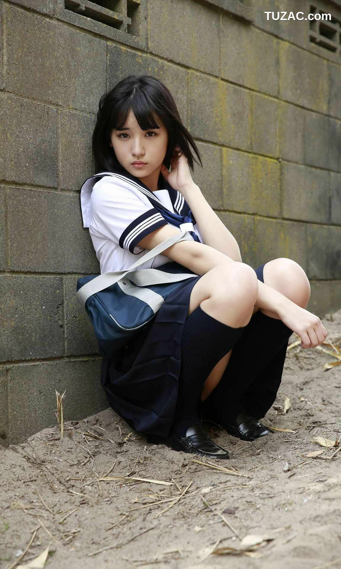 WPB写真_浅川梨奈「始まり」 EX322 写真集[47P]