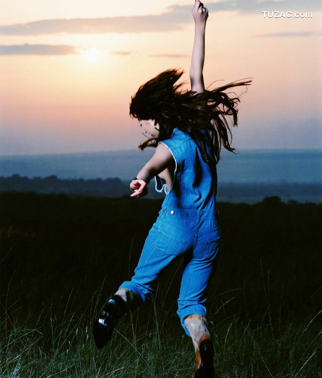 WPB写真_莉雅迪桑 Leah Dizon No.90 写真集[67P]