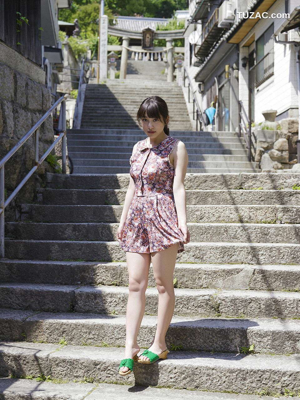 WPB写真_都丸紗也華《夏の扉をあけて》 No.184 写真集[128P]