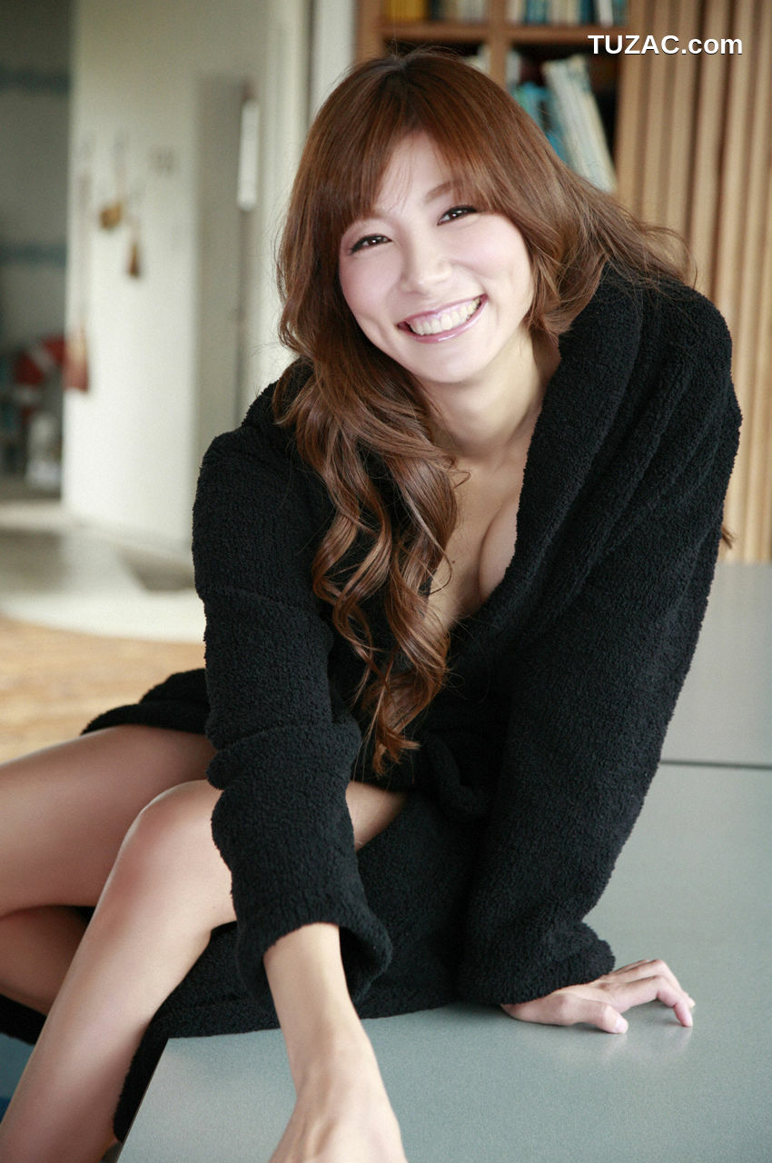 WPB写真_青木愛《Splash》 No.176 写真集[131P]