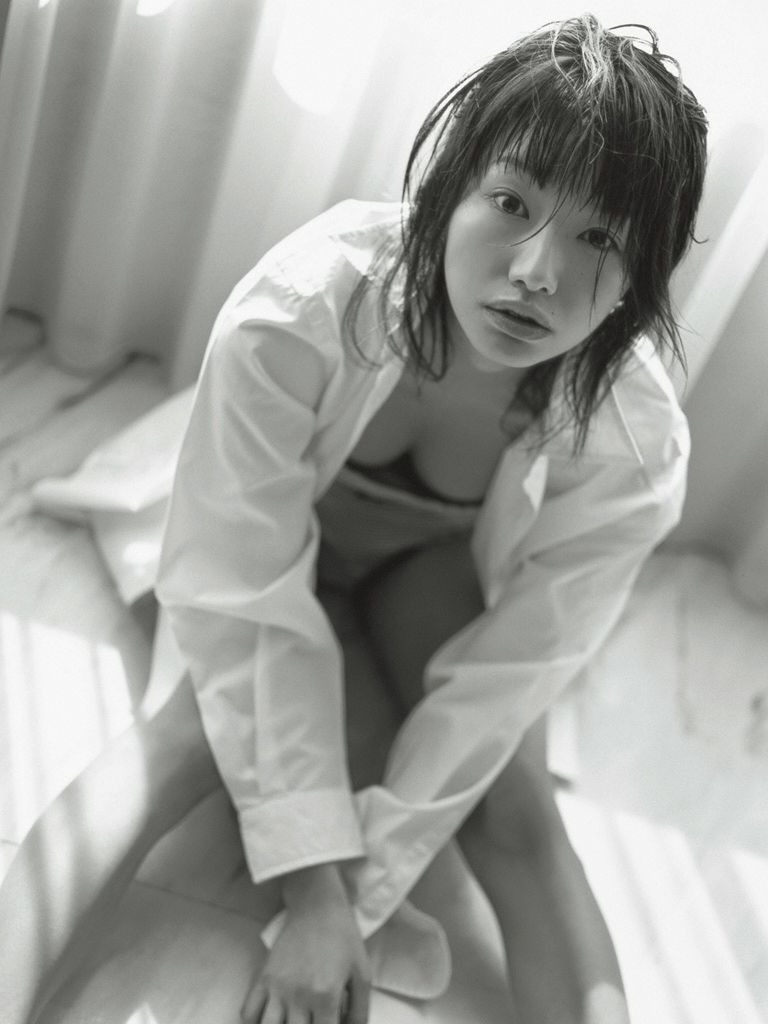 Wanibooks_ NO.03 Kaori Manabe 真锅薰/眞鍋かをり 写真集[240P]