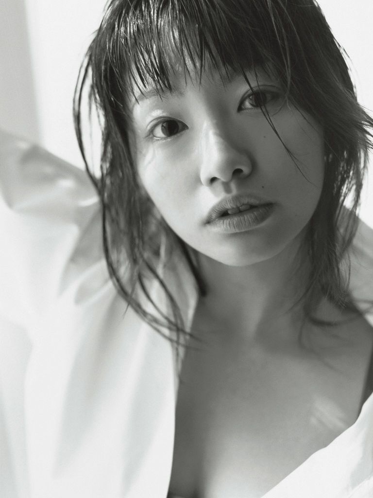 Wanibooks_ NO.03 Kaori Manabe 真锅薰/眞鍋かをり 写真集[240P]