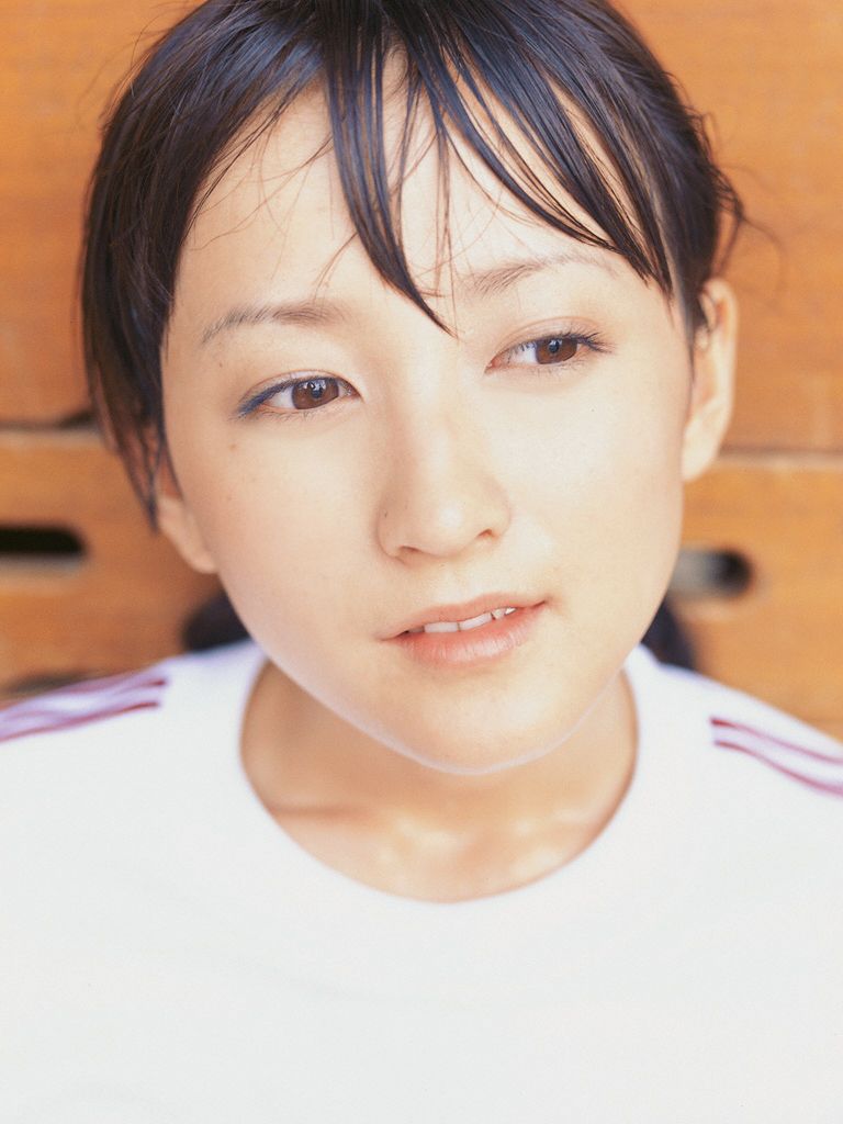 Wanibooks_ NO.10 Ayaka Komatsu 小松彩夏 写真集[200P]