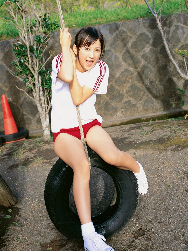 Wanibooks_ NO.10 Ayaka Komatsu 小松彩夏 写真集[200P]