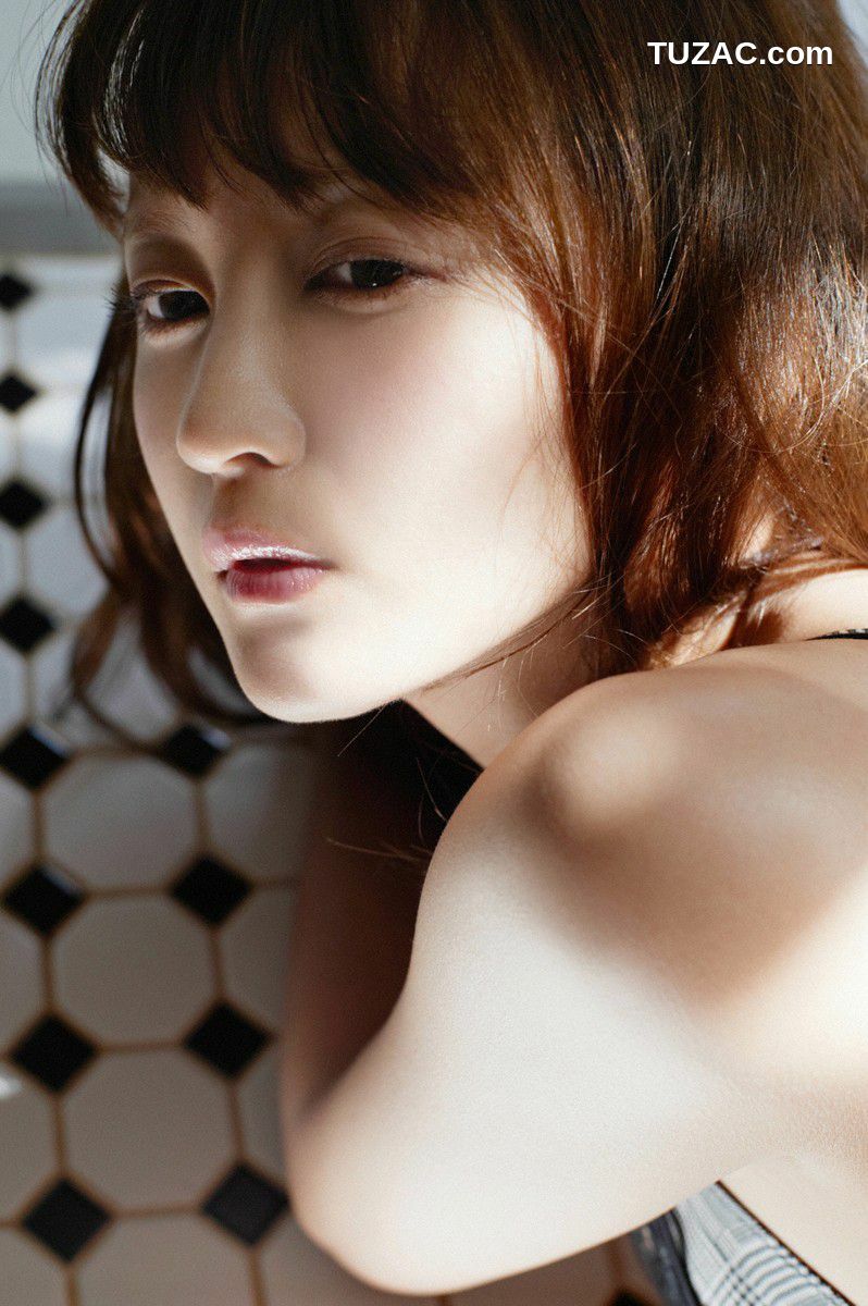 Wanibooks_ NO.102 Komatsu Ayaka 小松彩夏 写真集[175P]